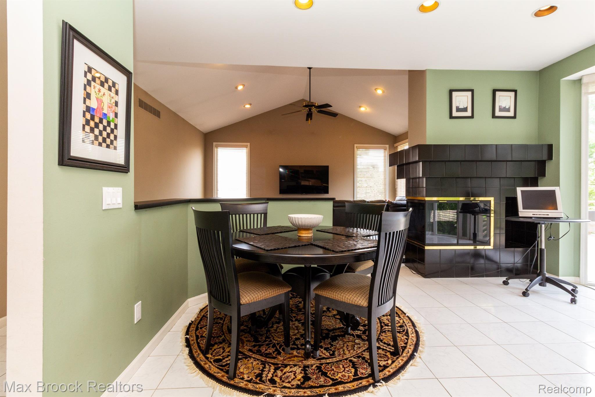30507 FOX CLUB Drive