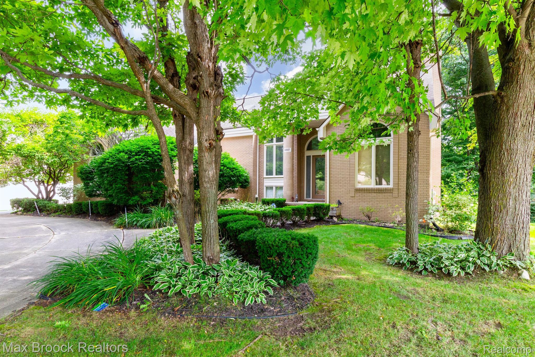 30507 FOX CLUB Drive