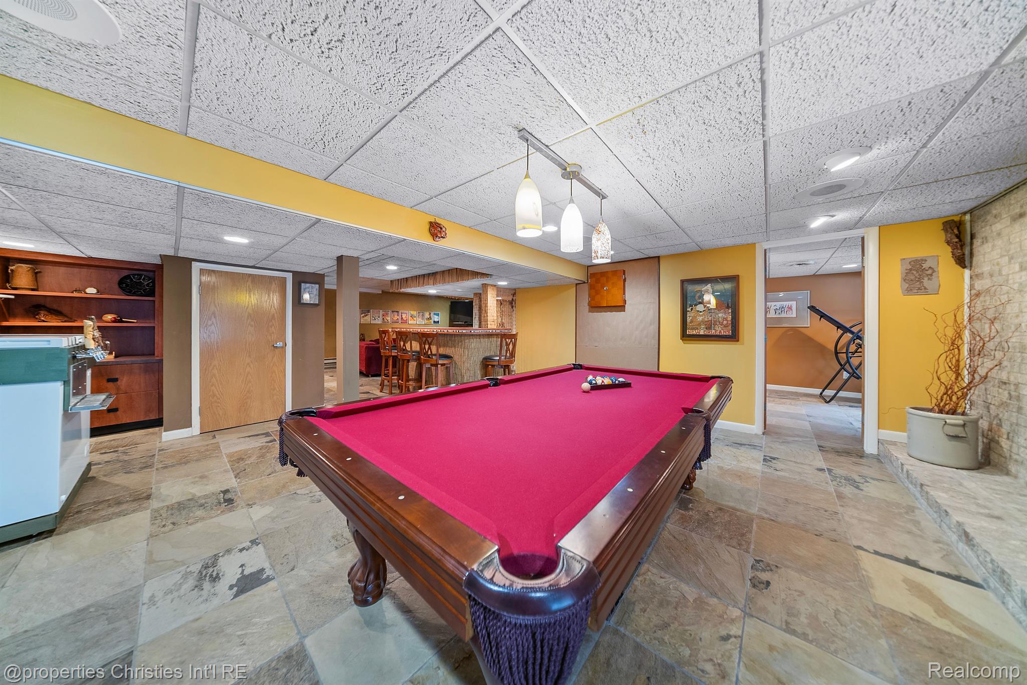 6048 DUNMORE Drive