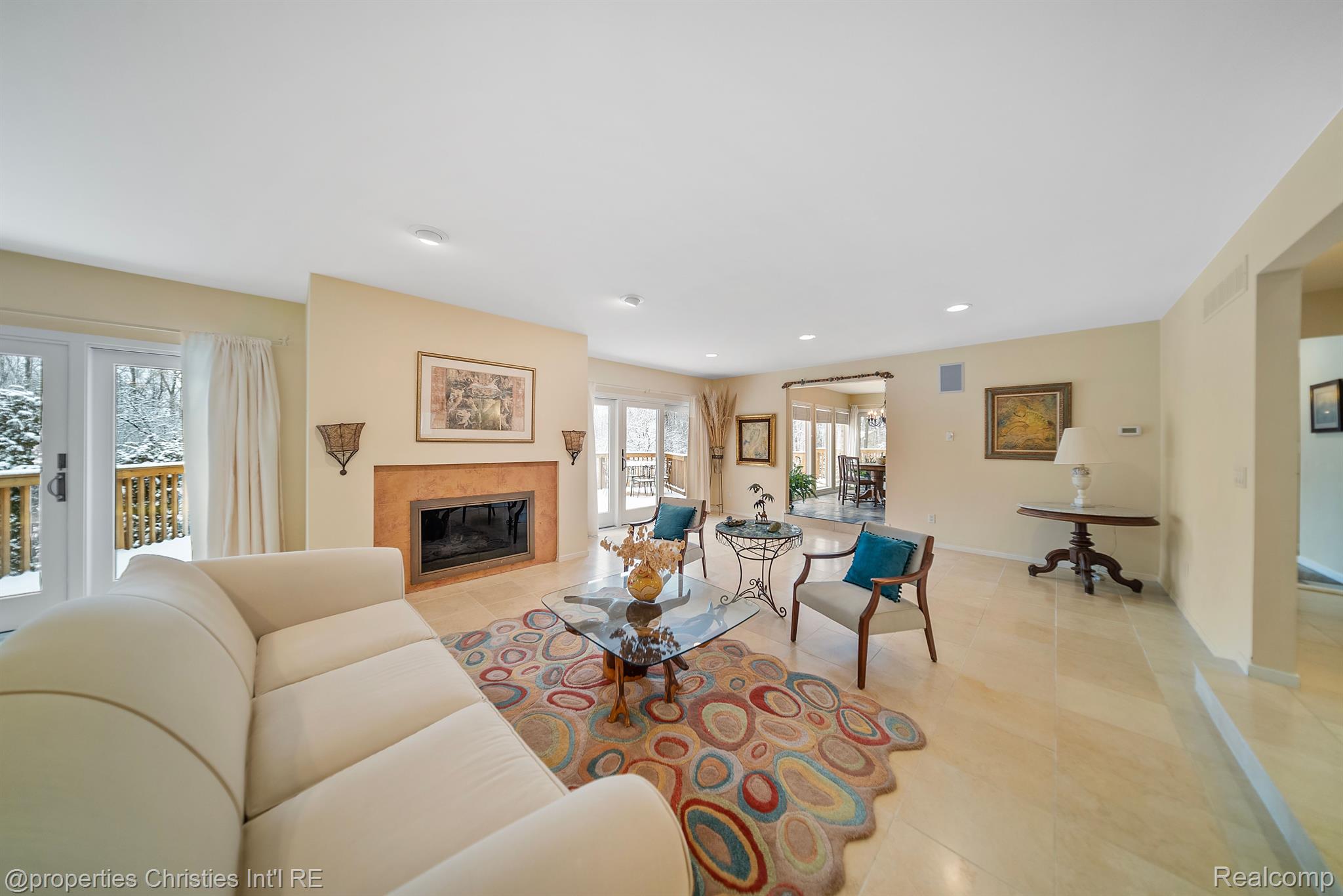 6048 DUNMORE Drive