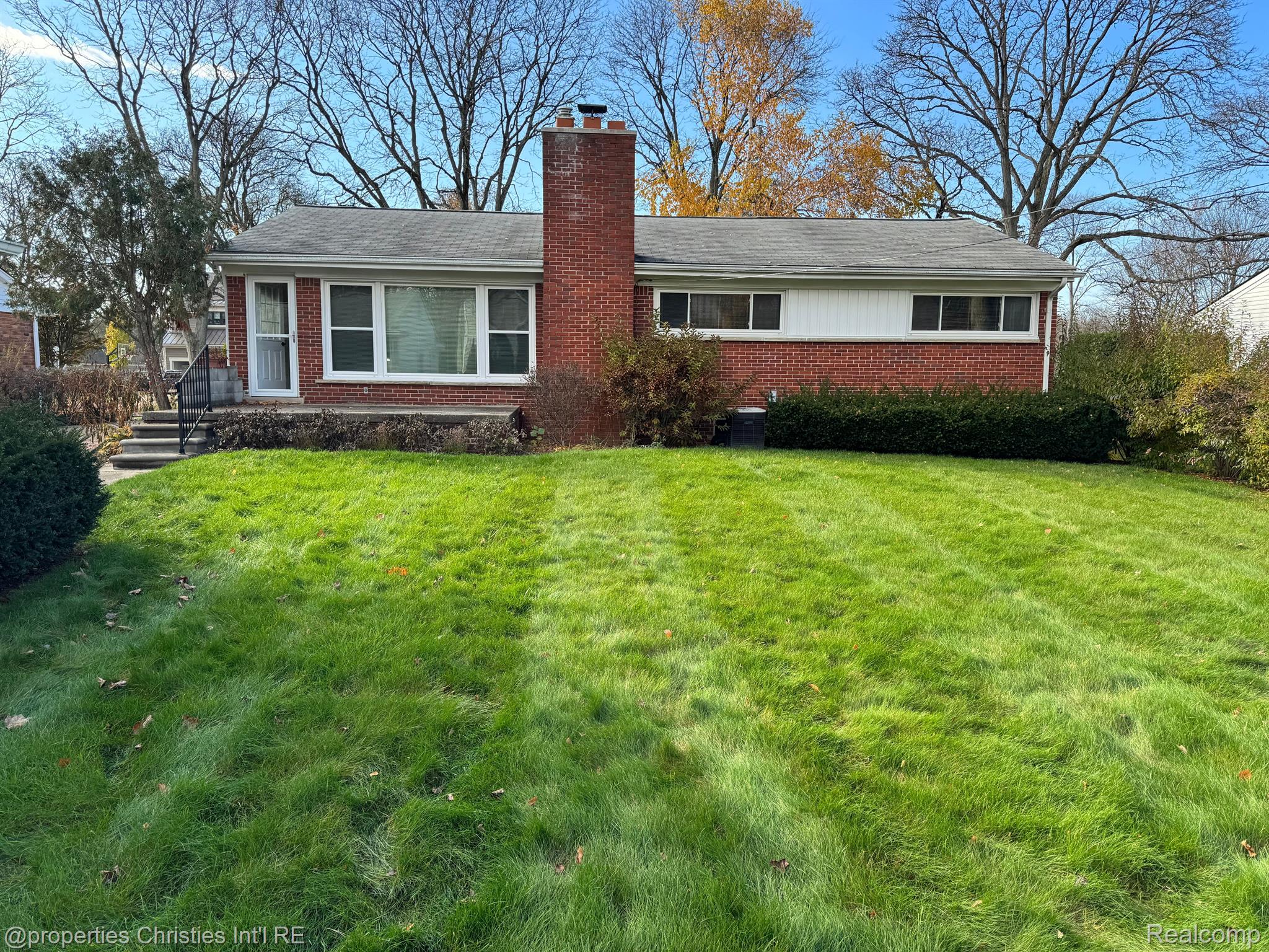 1439 SHIPMAN Boulevard