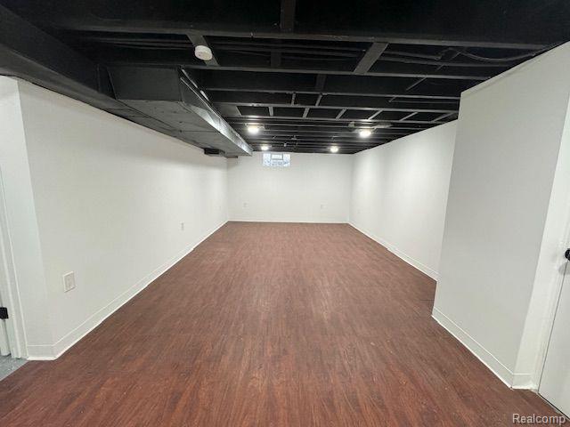2621 VOORHEIS Road