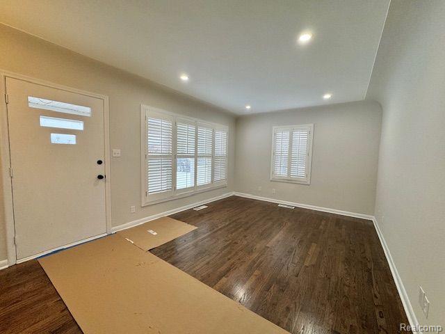 2621 VOORHEIS Road