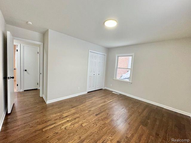 2621 VOORHEIS Road