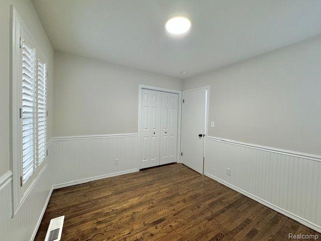 2621 VOORHEIS Road