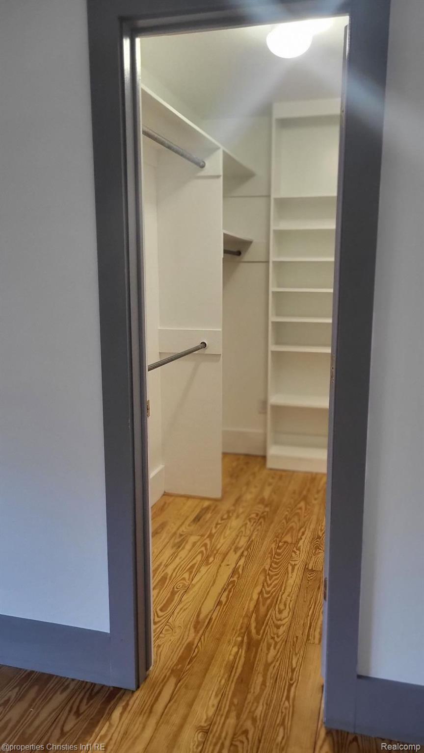 506 S CENTER Street Unit: 100