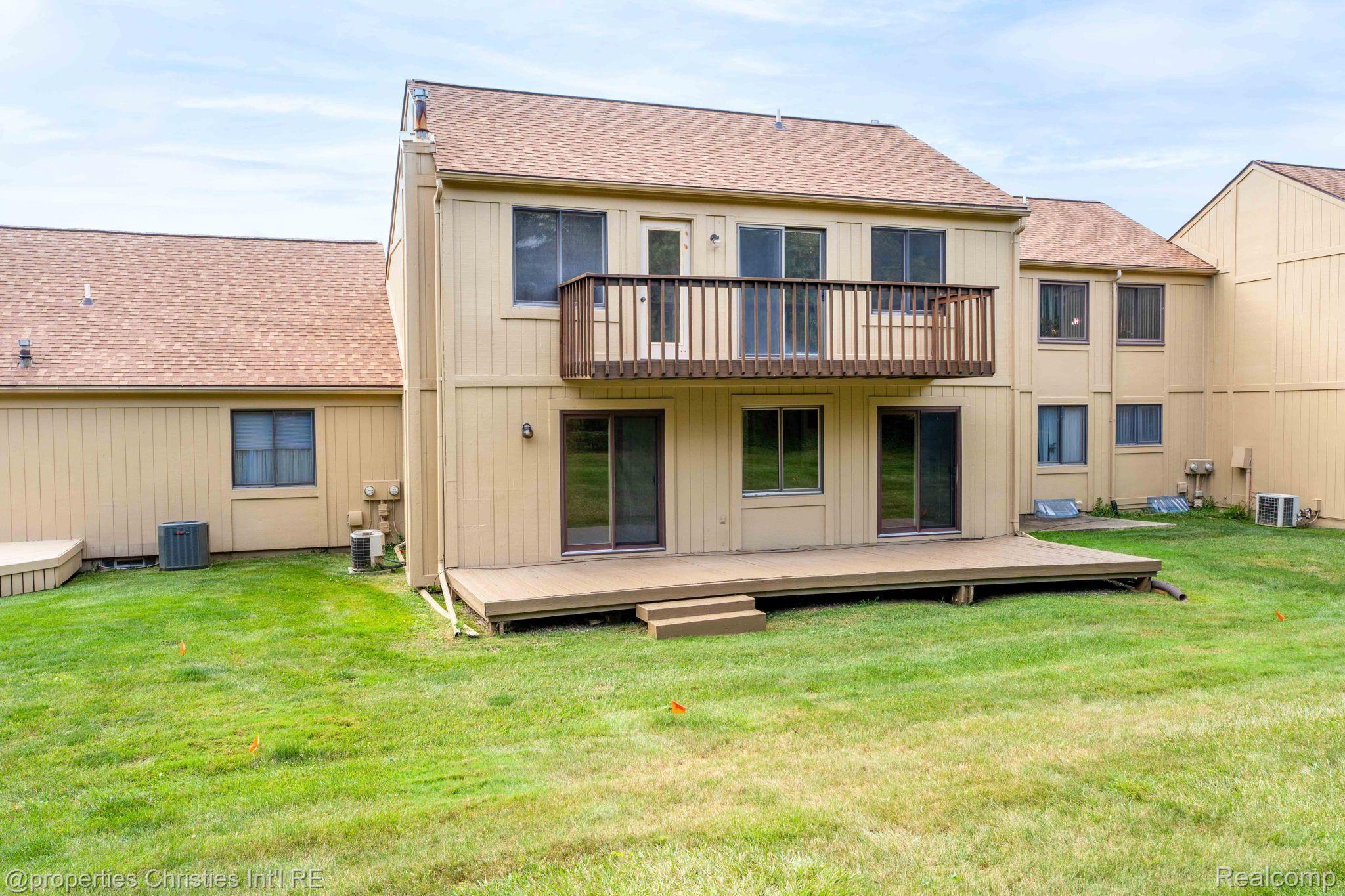 2411 ROCHELLE PARK Drive