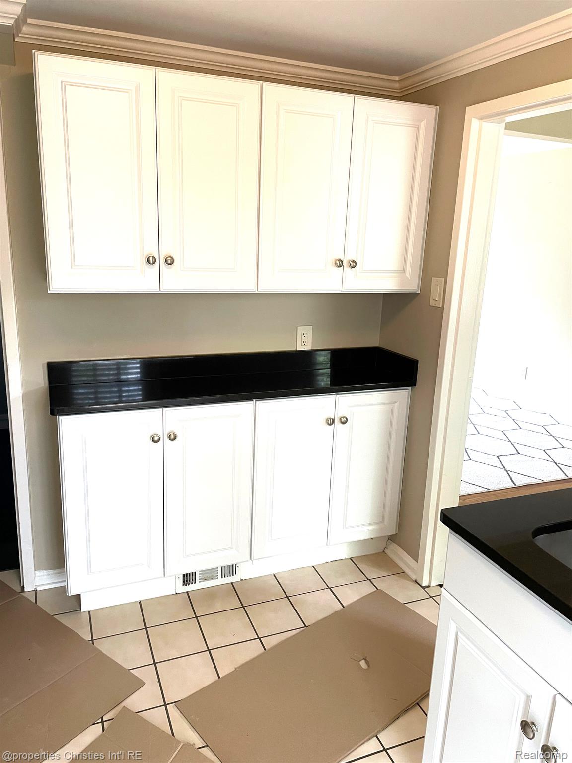 1642 GRAEFIELD Road 75