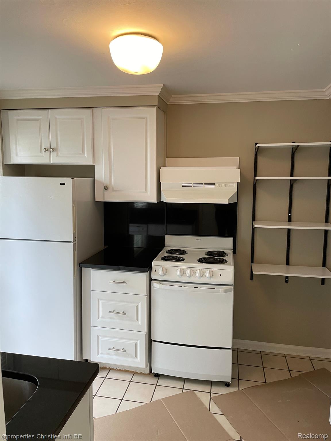 1642 GRAEFIELD Road 75