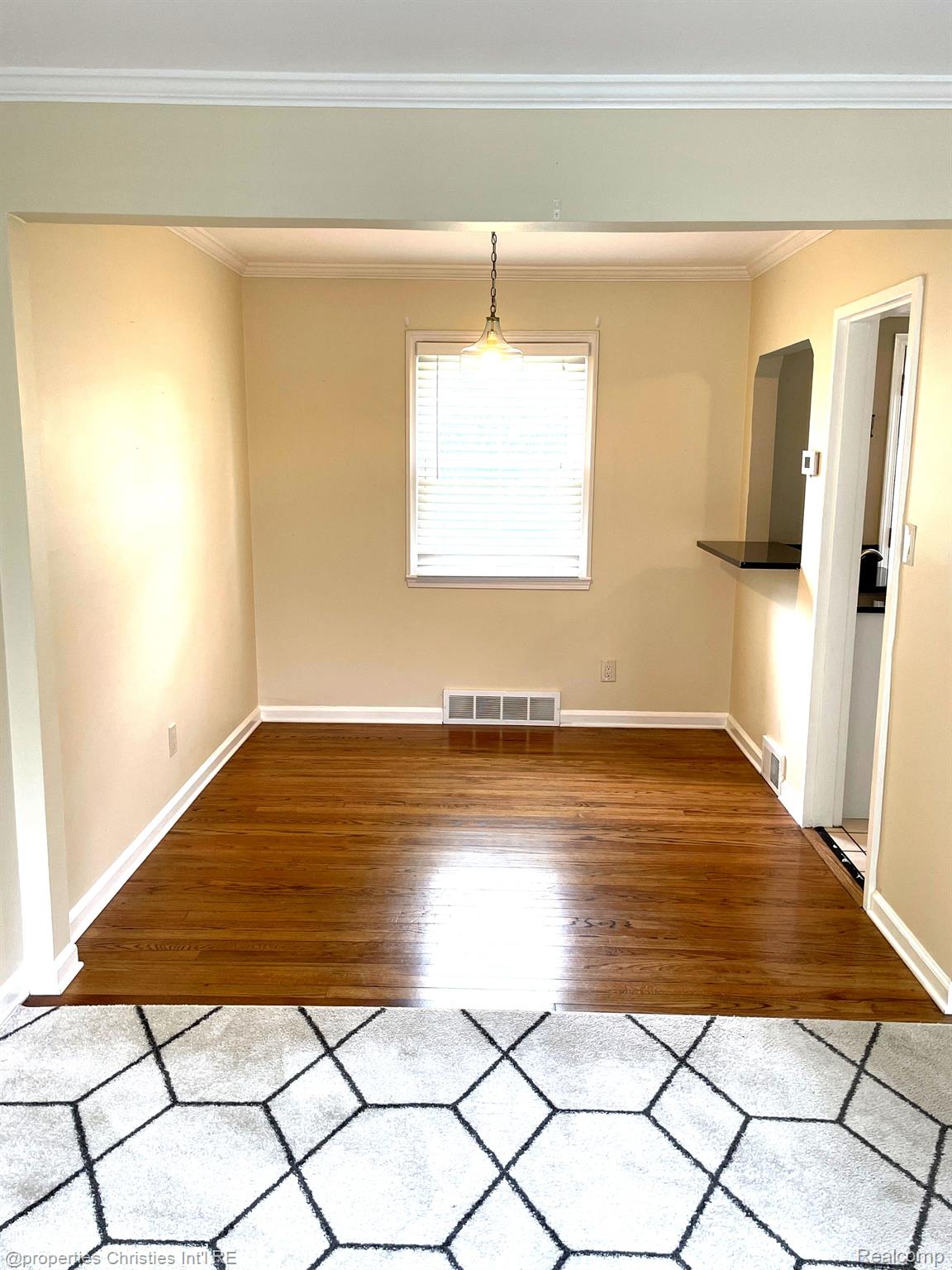 1642 GRAEFIELD Road 75