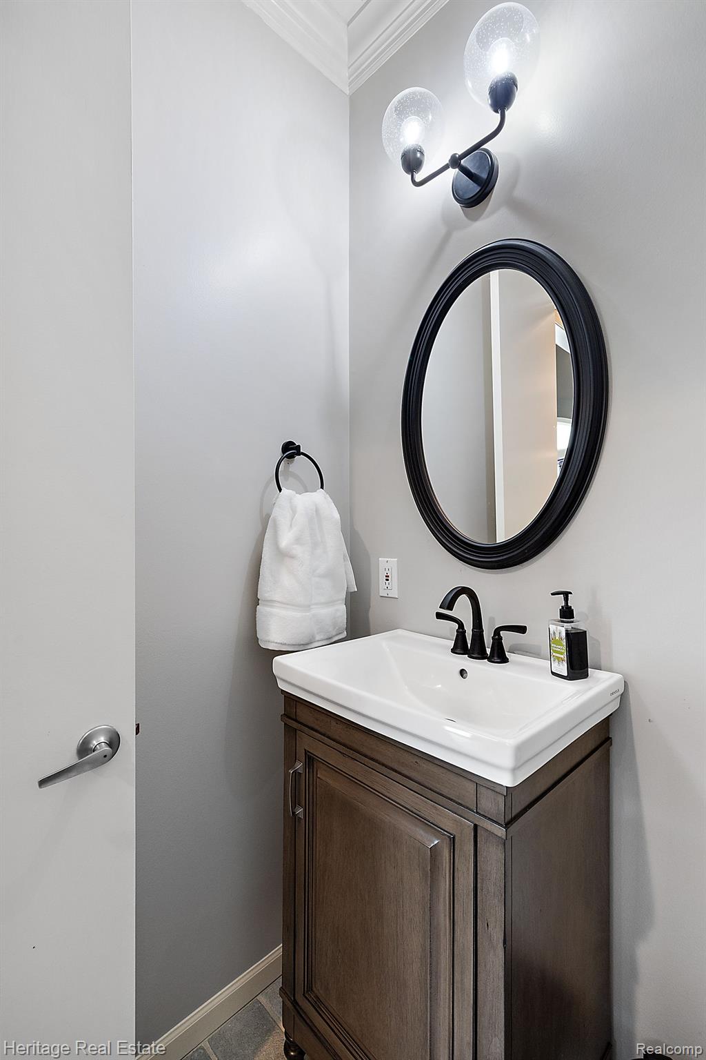 1585 DEER PATH Trail