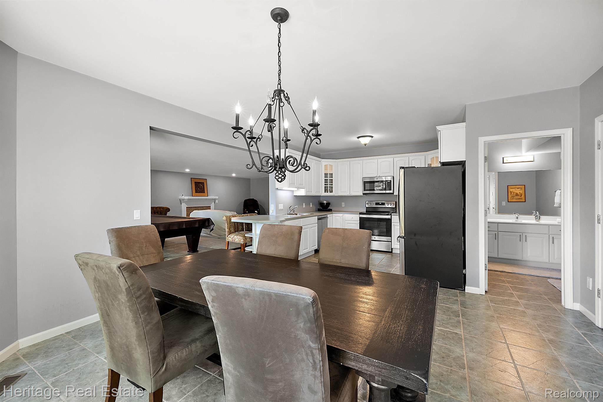 1585 DEER PATH Trail
