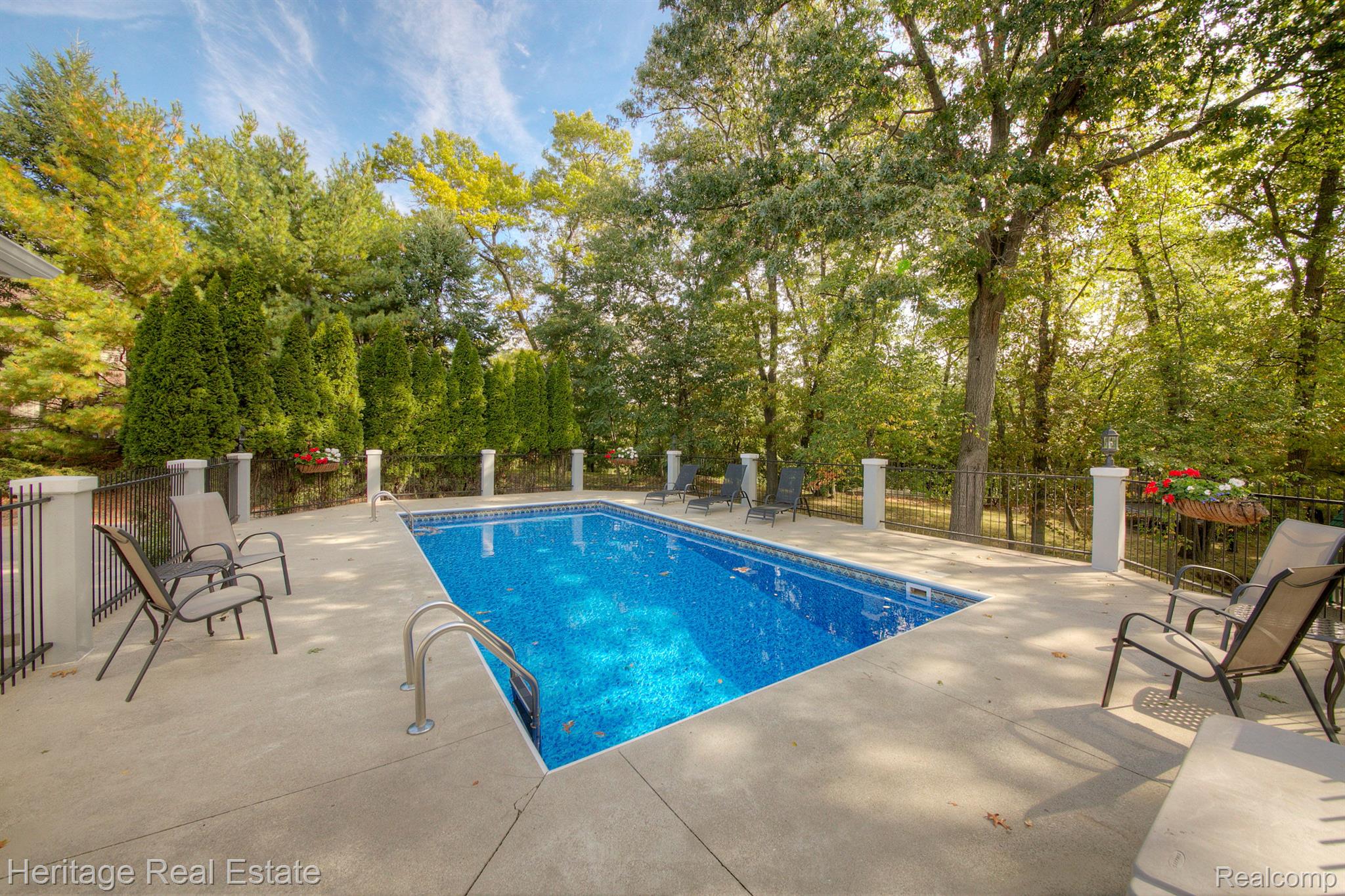 1585 DEER PATH Trail