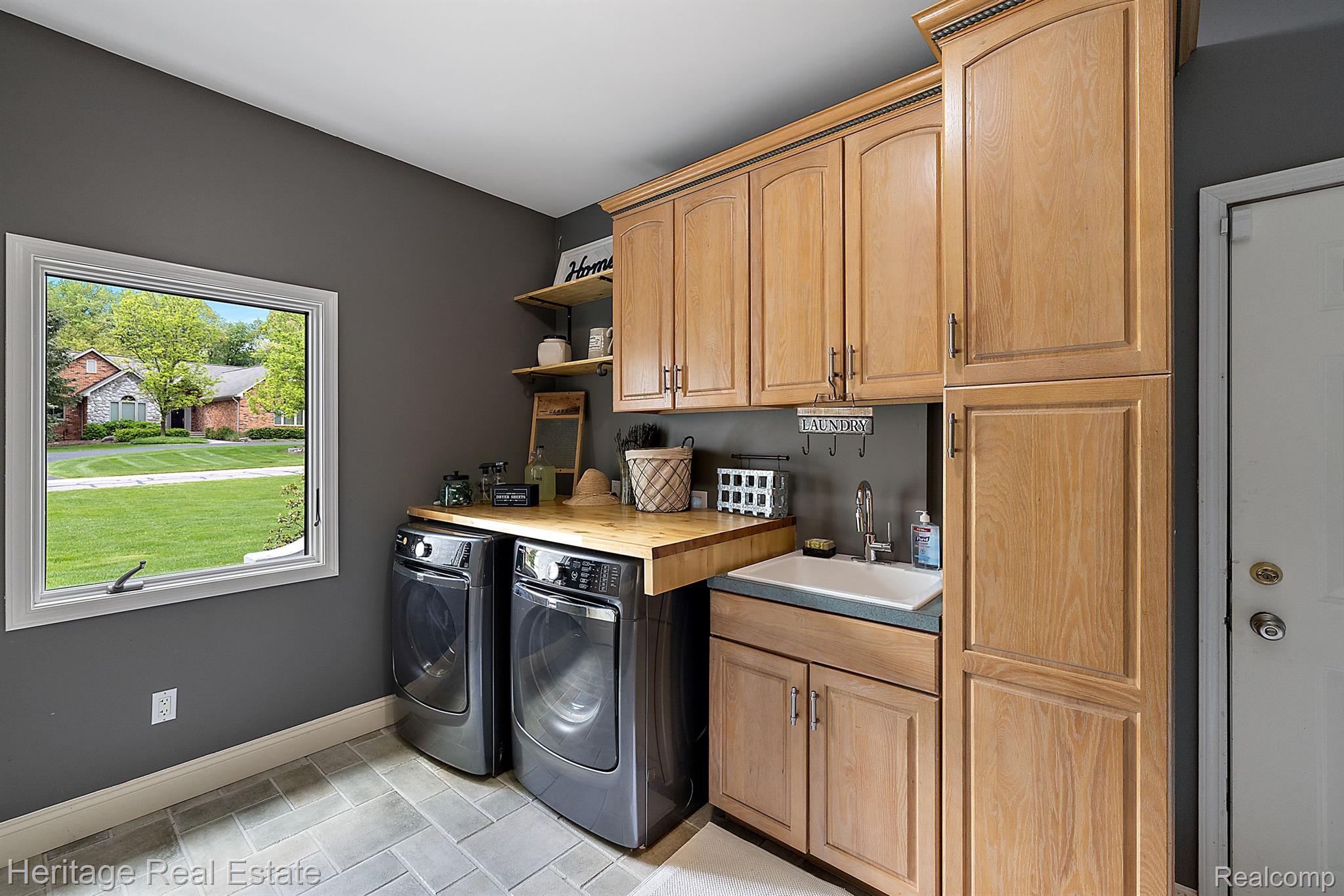 1585 DEER PATH Trail