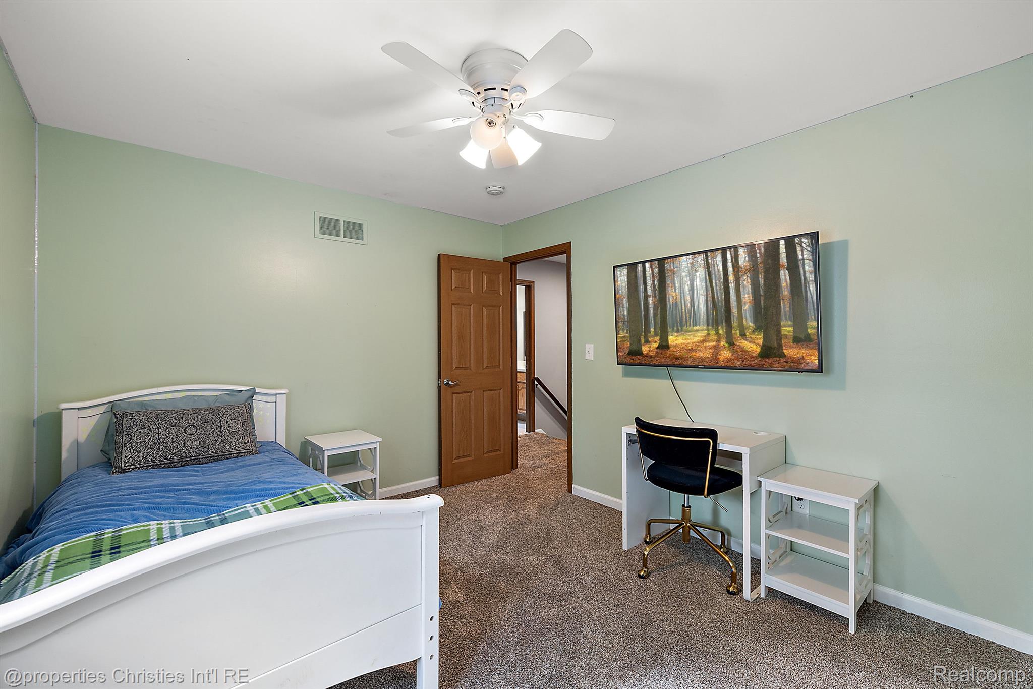 41172 PARK FOREST