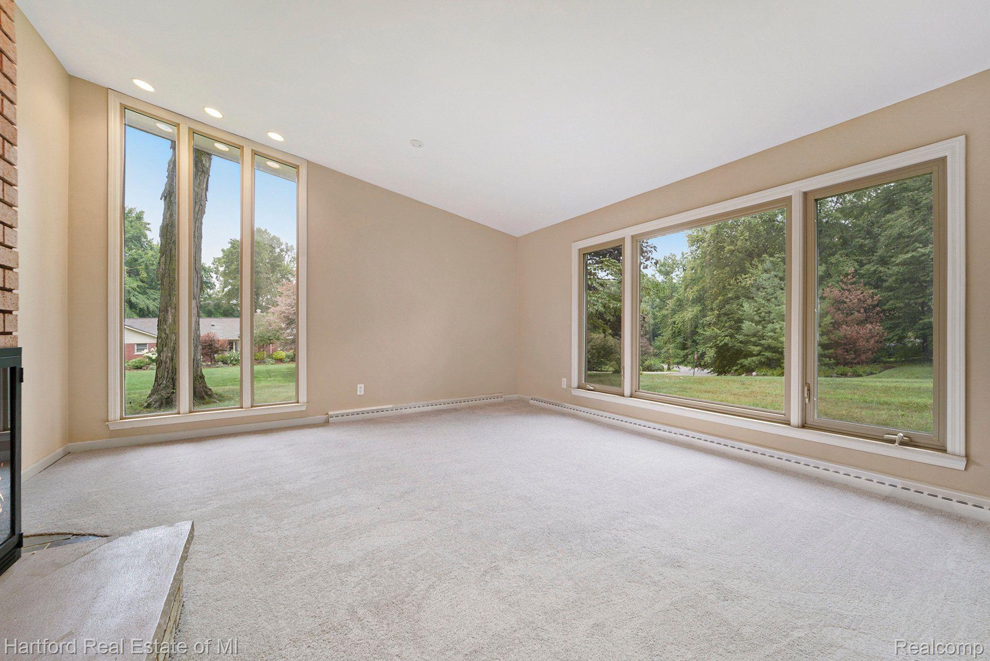 37778 RHONSWOOD Drive