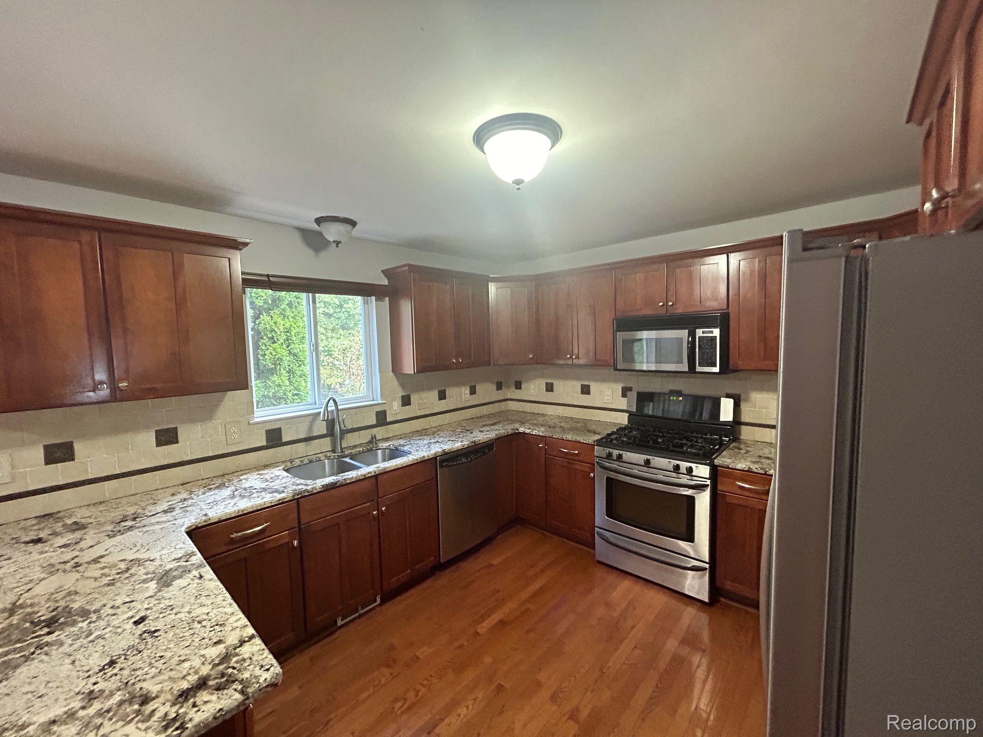 1339 HARTLAND Drive