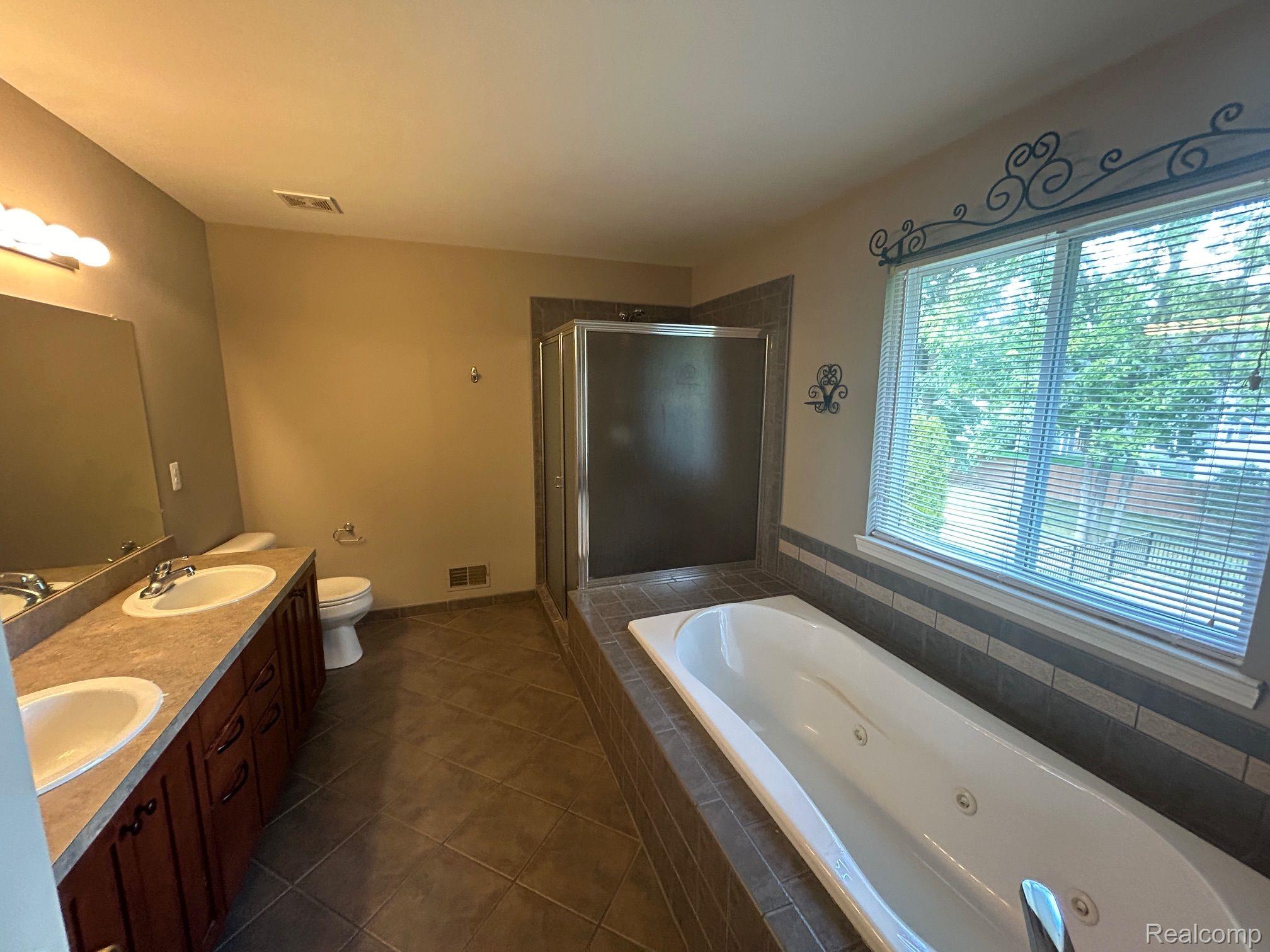 1339 HARTLAND Drive