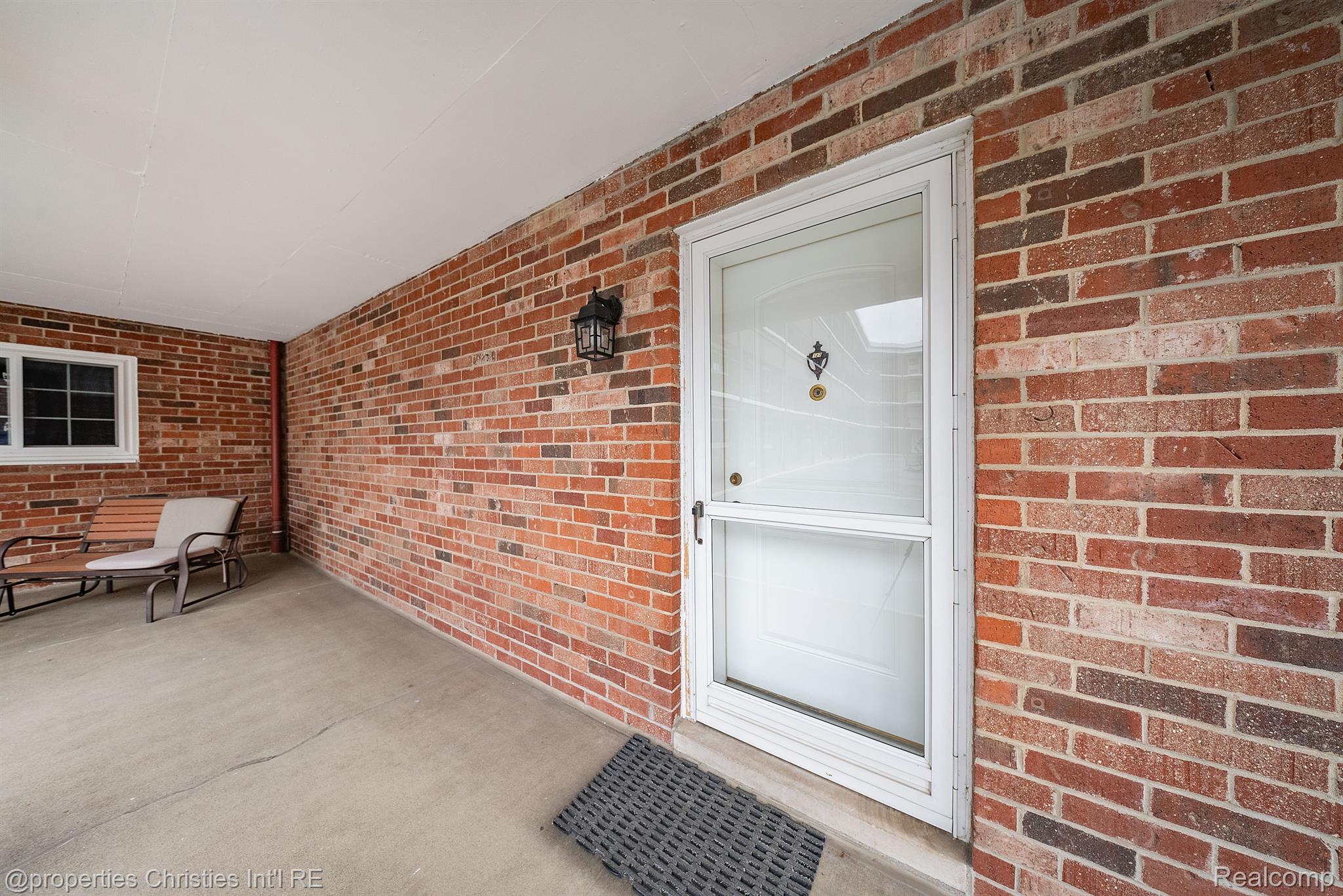 3439 BENJAMIN Avenue 127