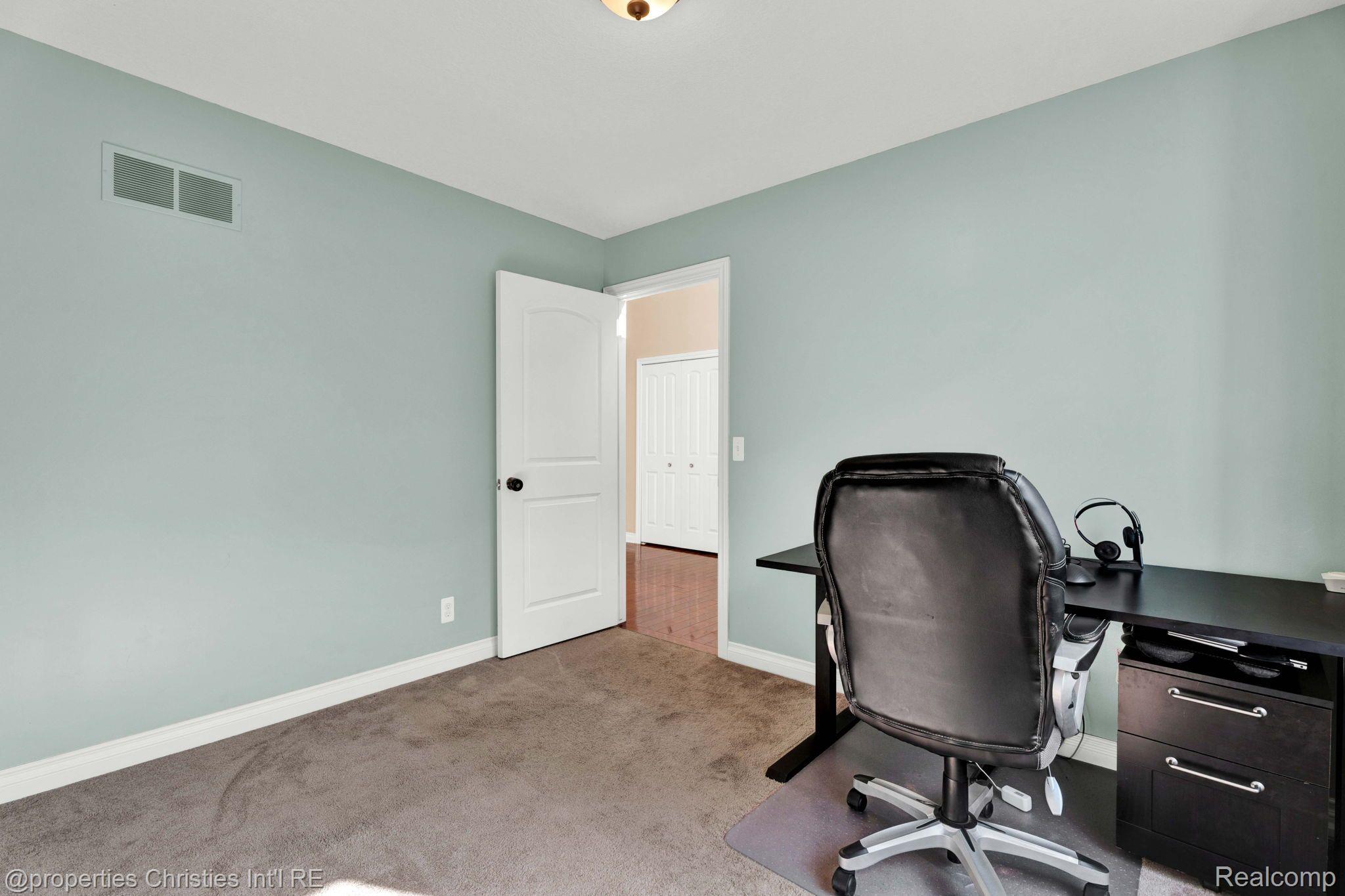 37916 ASHLAND MEADOWS Court