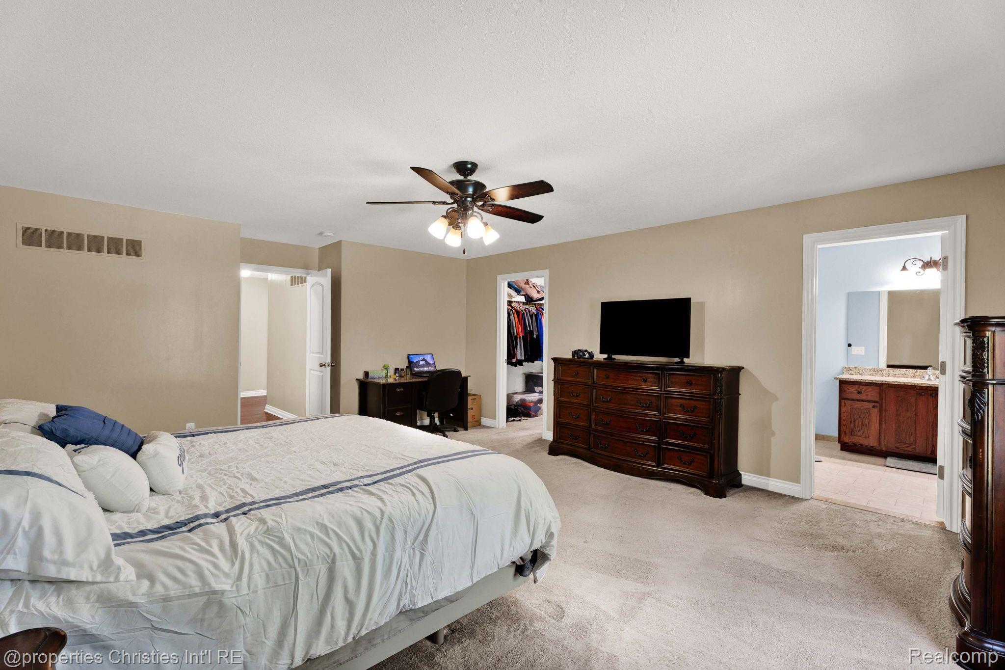 37916 ASHLAND MEADOWS Court