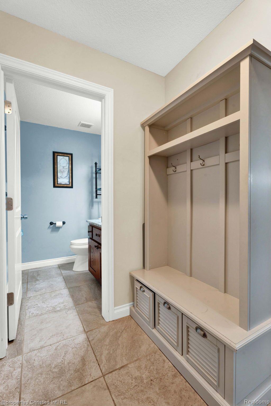 37916 ASHLAND MEADOWS Court