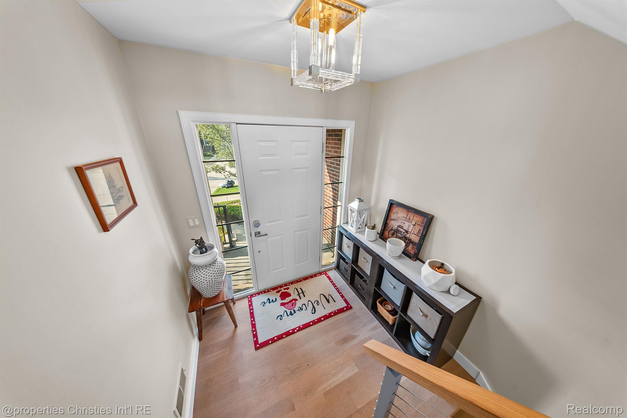 963 SANDALWOOD Drive