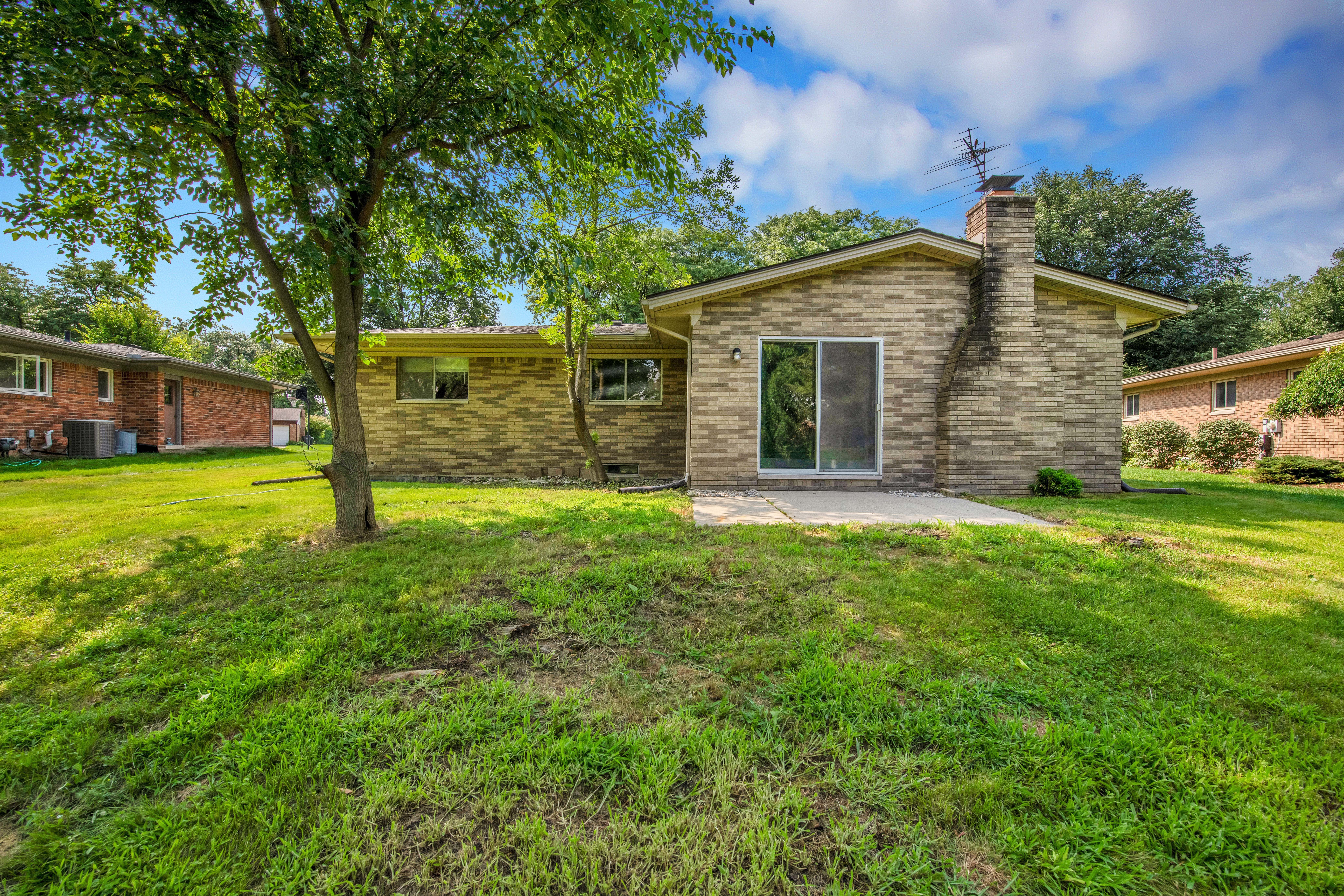 6280 Walker Drive