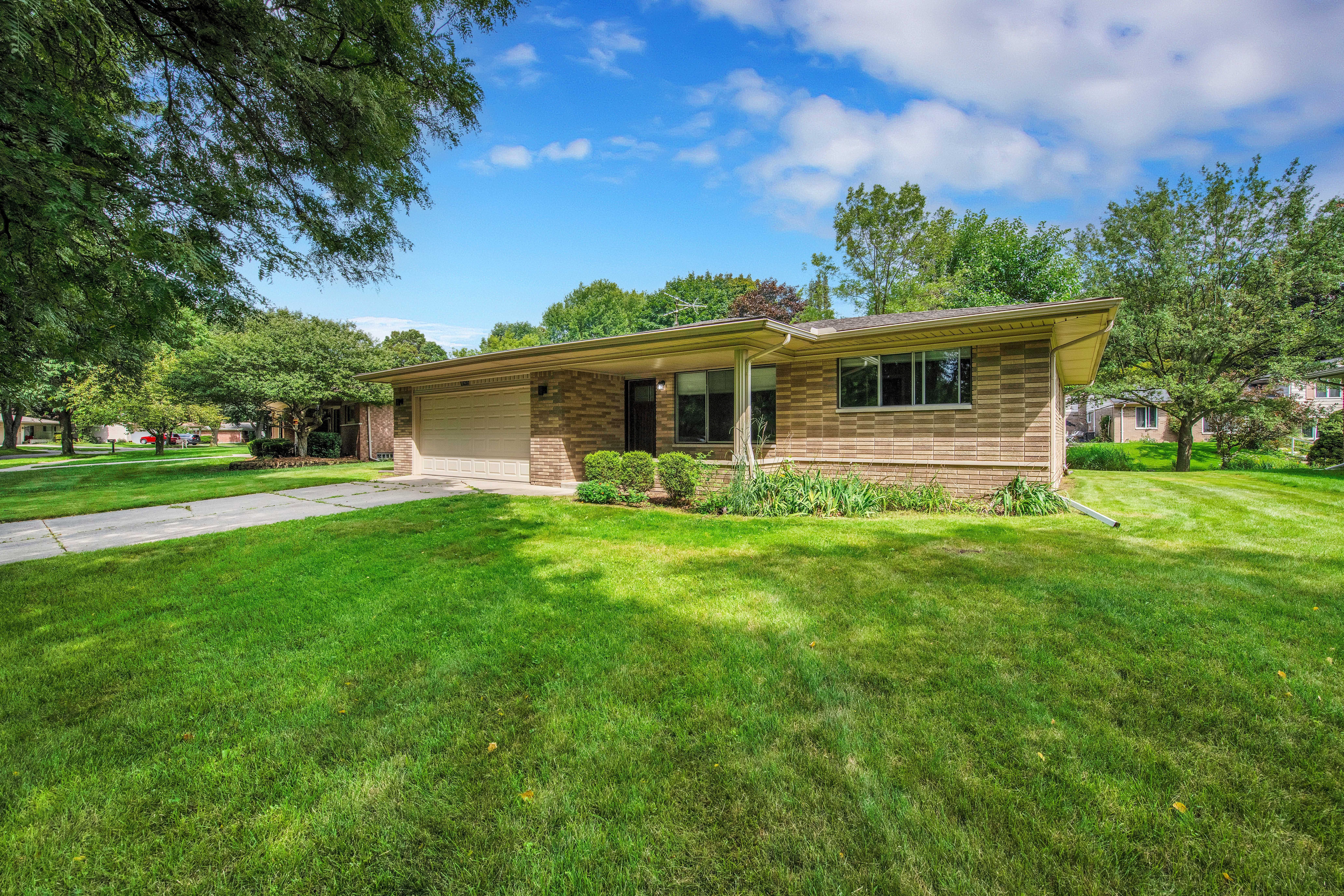 6280 Walker Drive