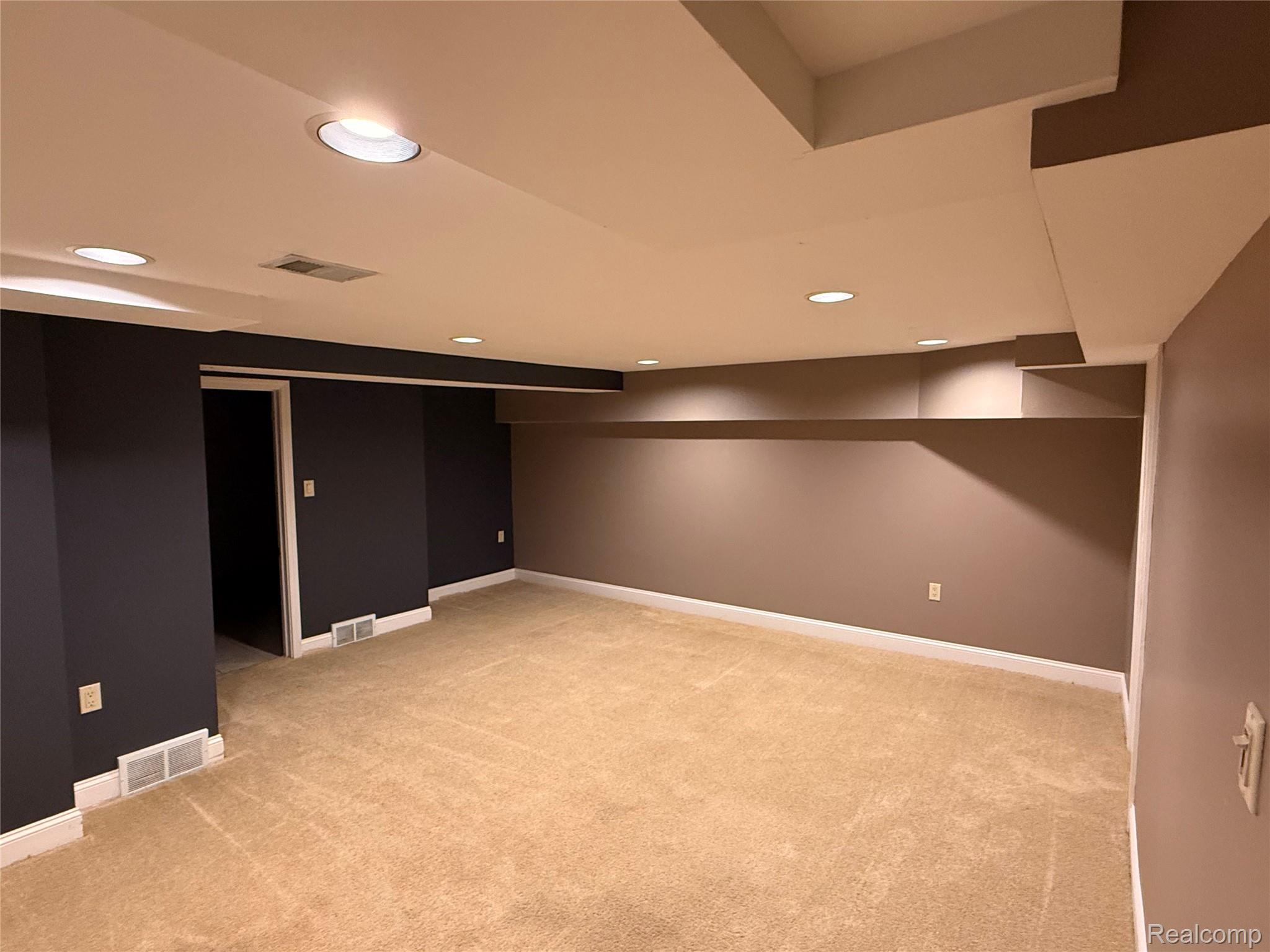 3380 BARLYN Lane