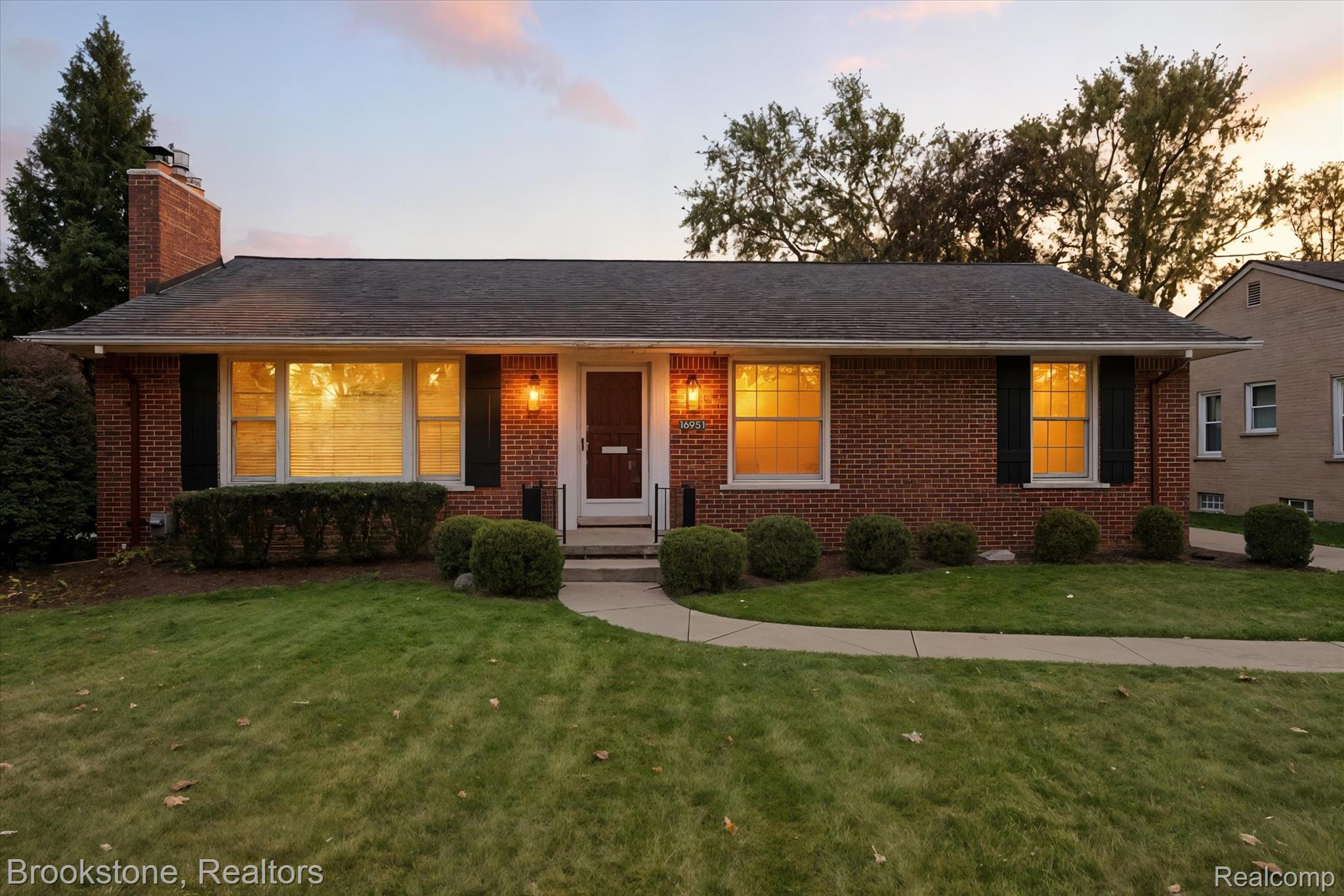 16951 Locherbie Avenue