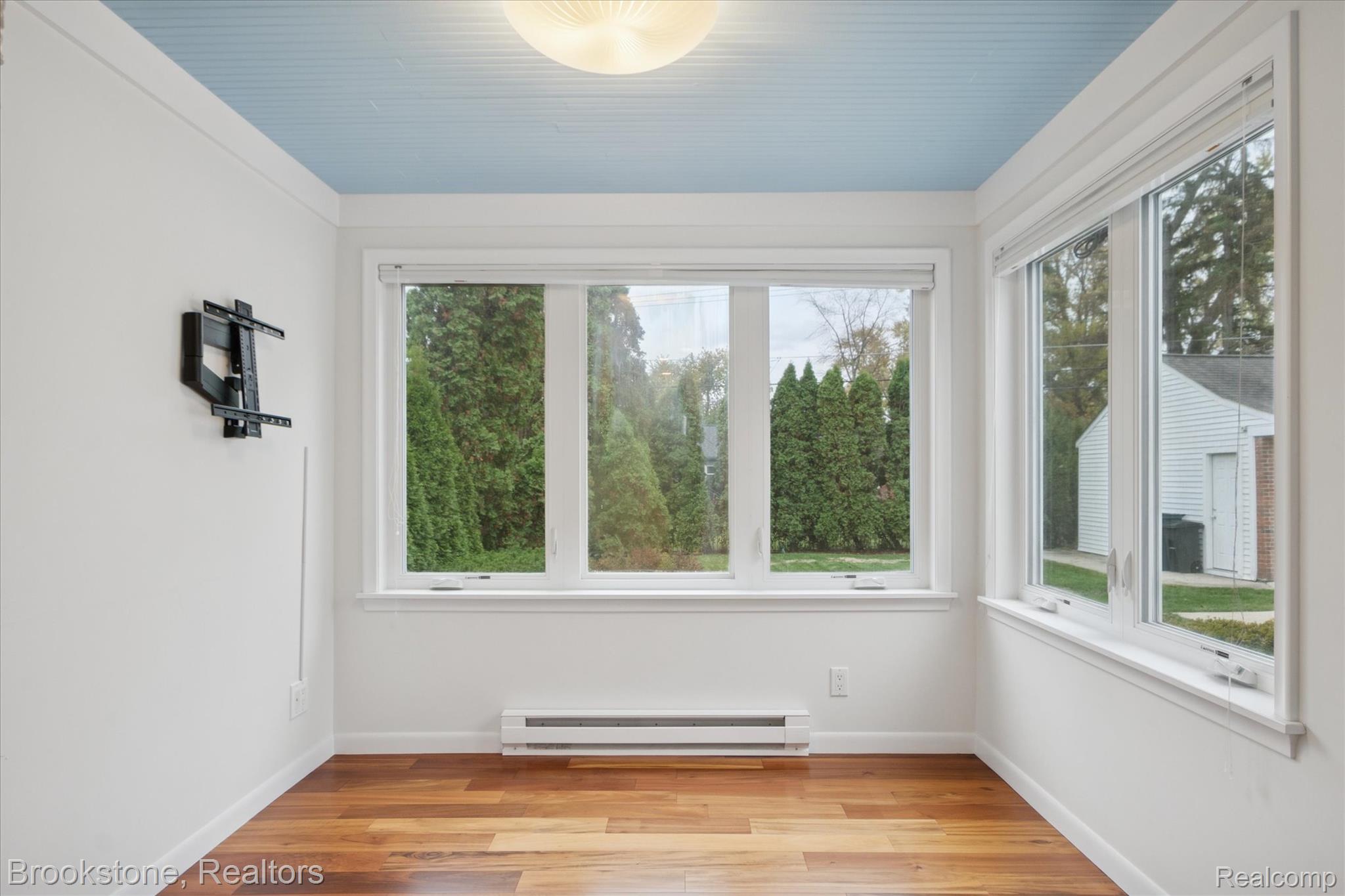 16951 Locherbie Avenue