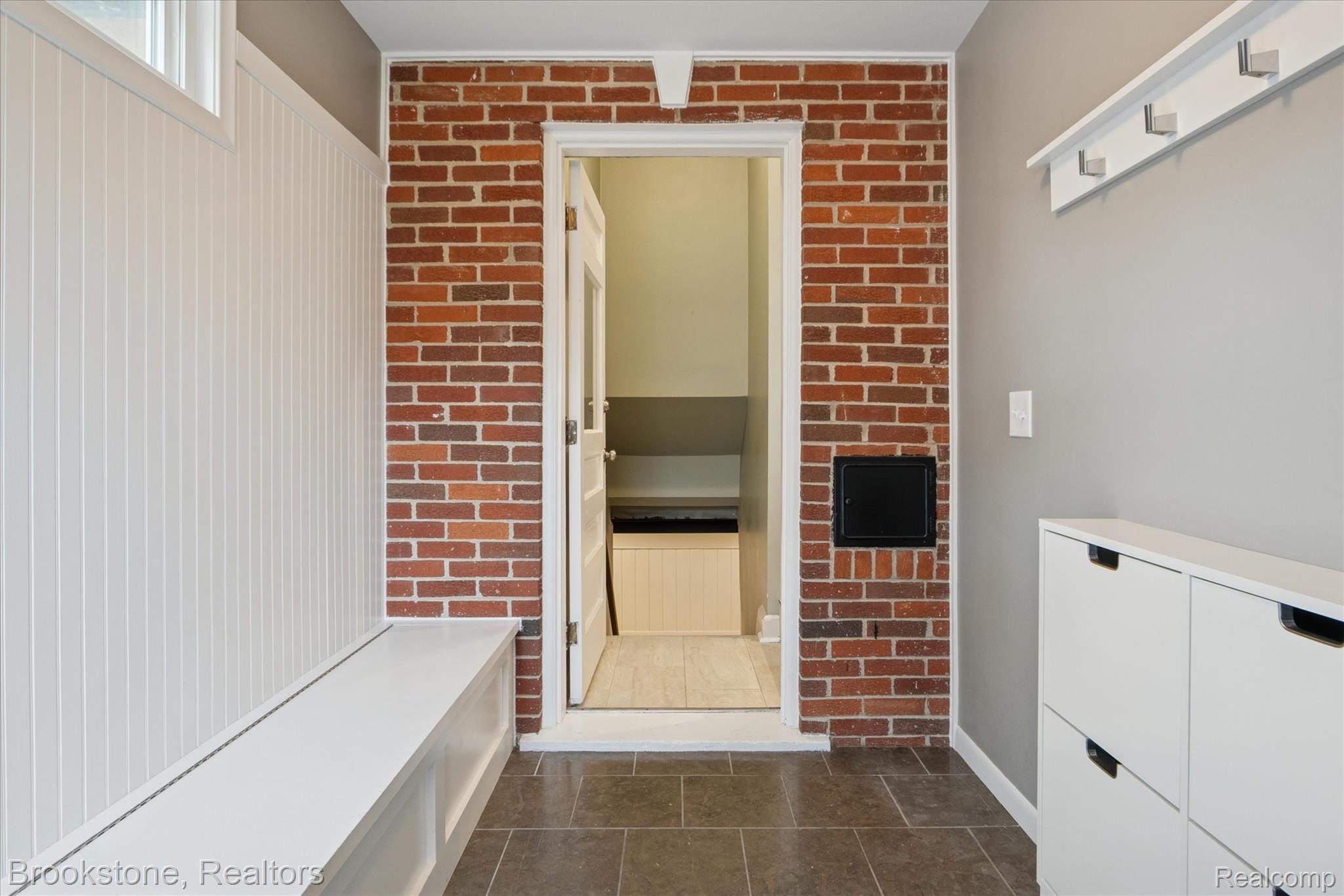 16951 Locherbie Avenue