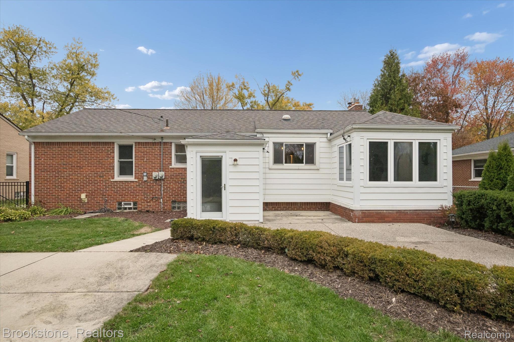 16951 Locherbie Avenue