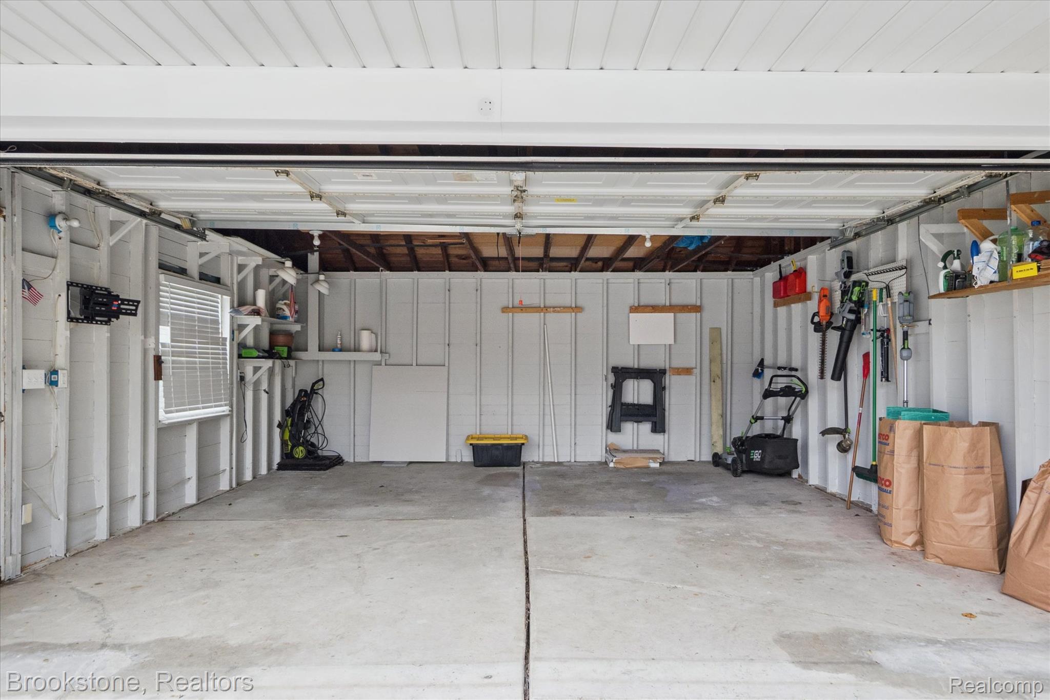 16951 Locherbie Avenue