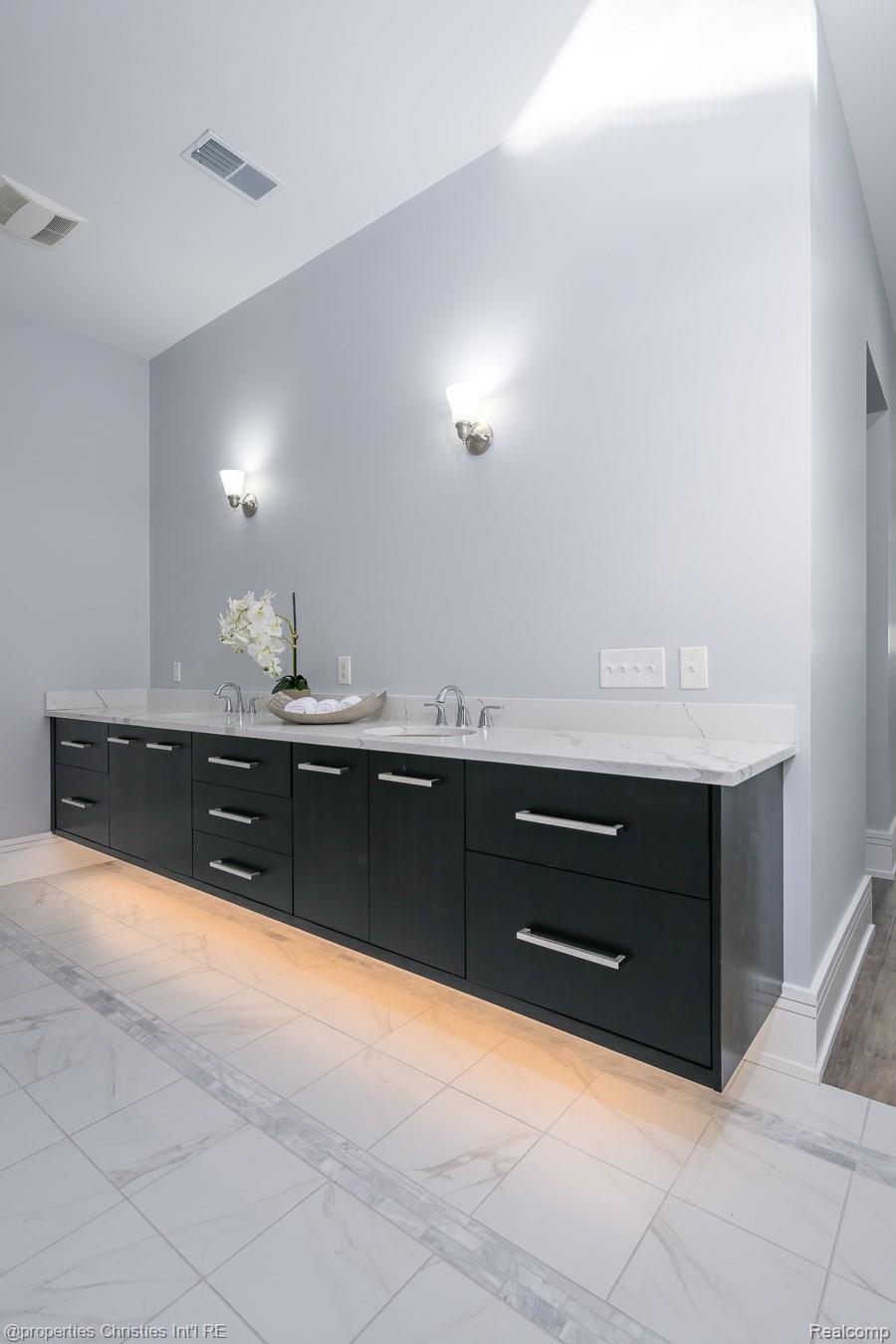 32686 Woodward Avenue D