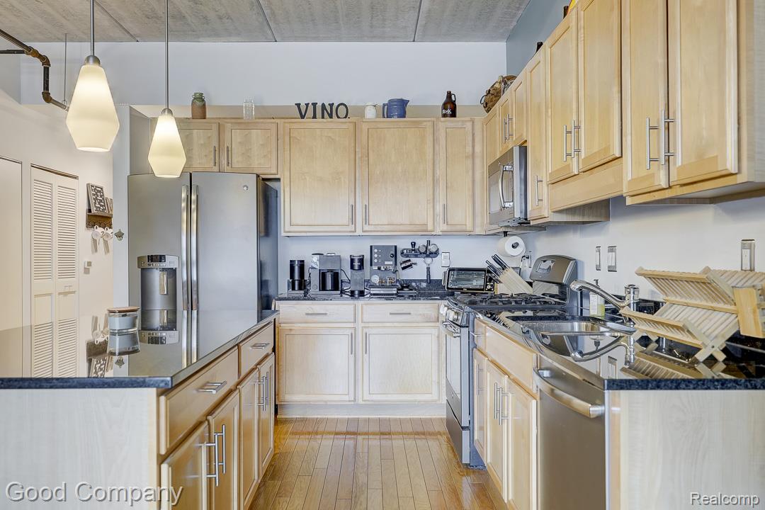 101 Curry Avenue 210