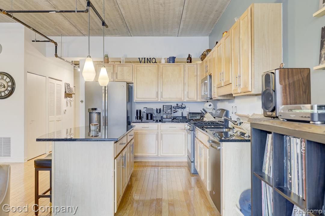 101 Curry Avenue 210