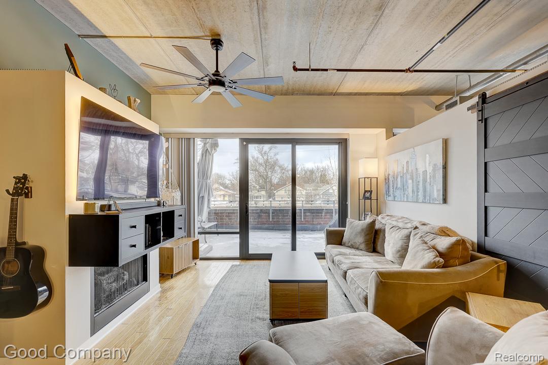 101 Curry Avenue 210