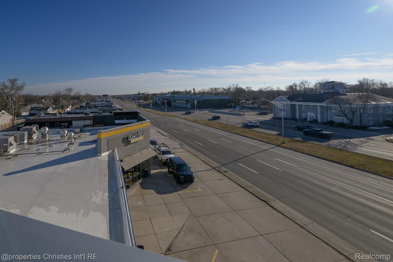 32686 Woodward Avenue E