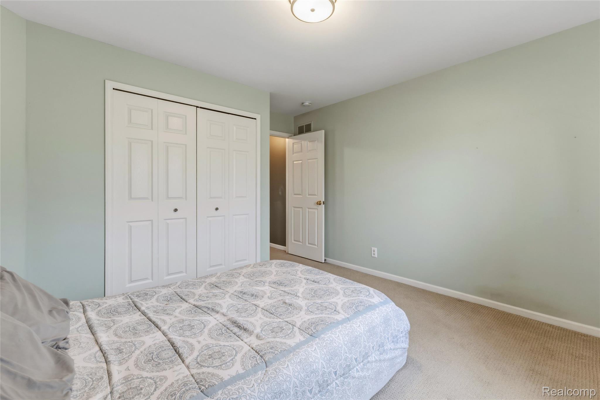 1028 Chesapeake