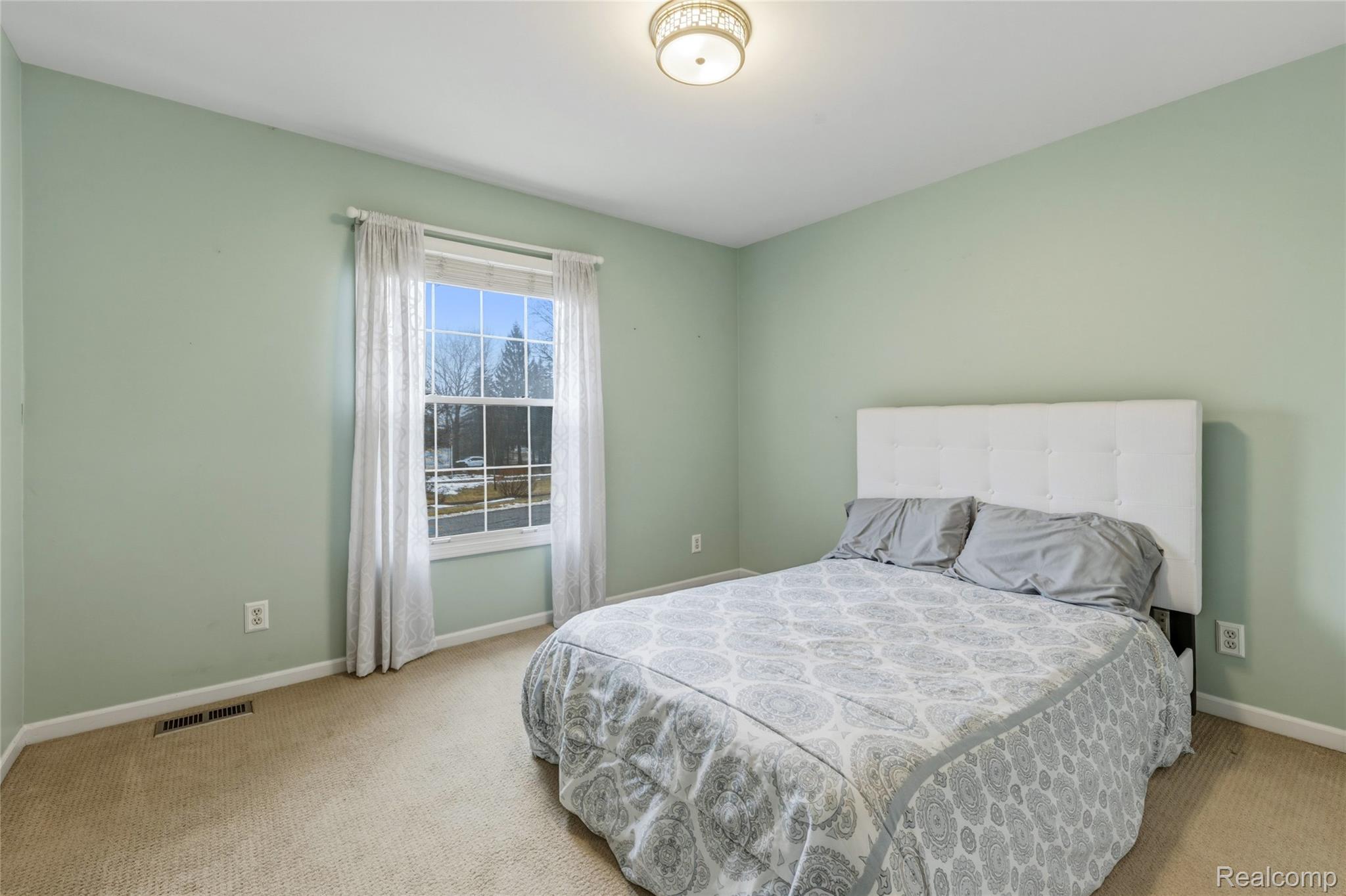 1028 Chesapeake