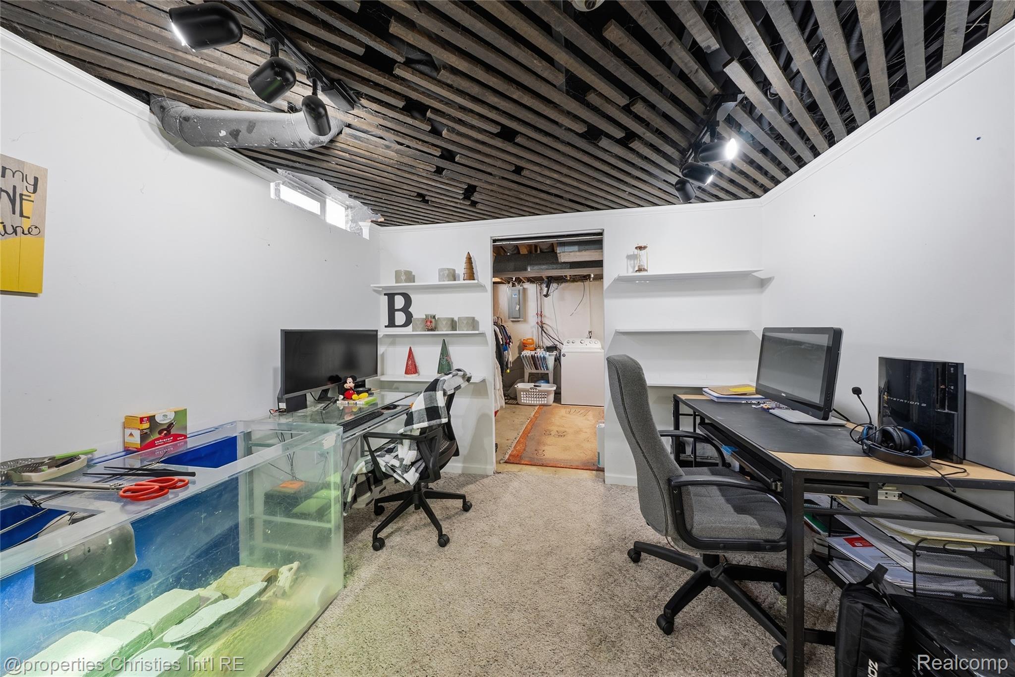 44035 Westminister Way