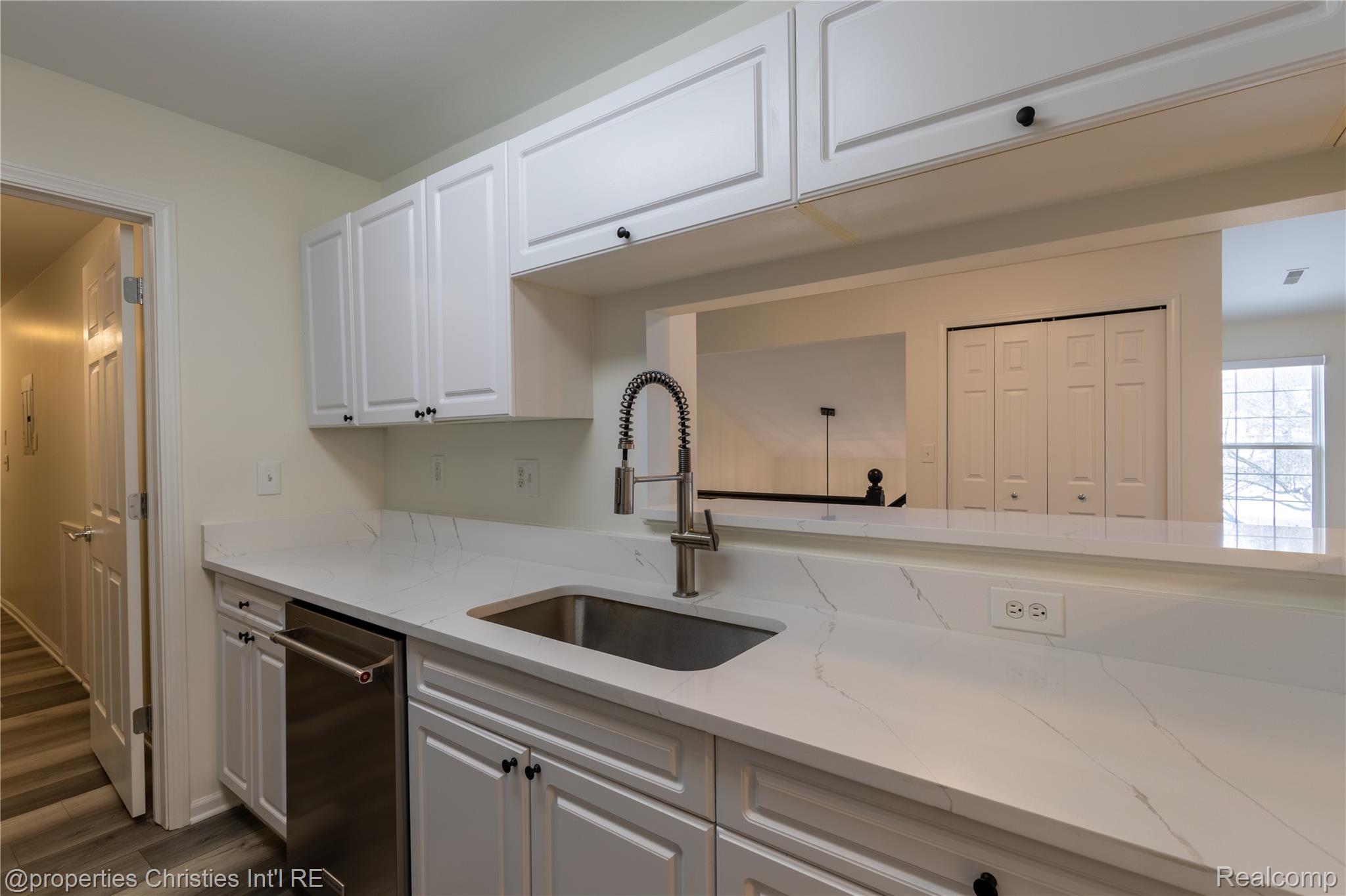 3645 Oakmonte Boulevard