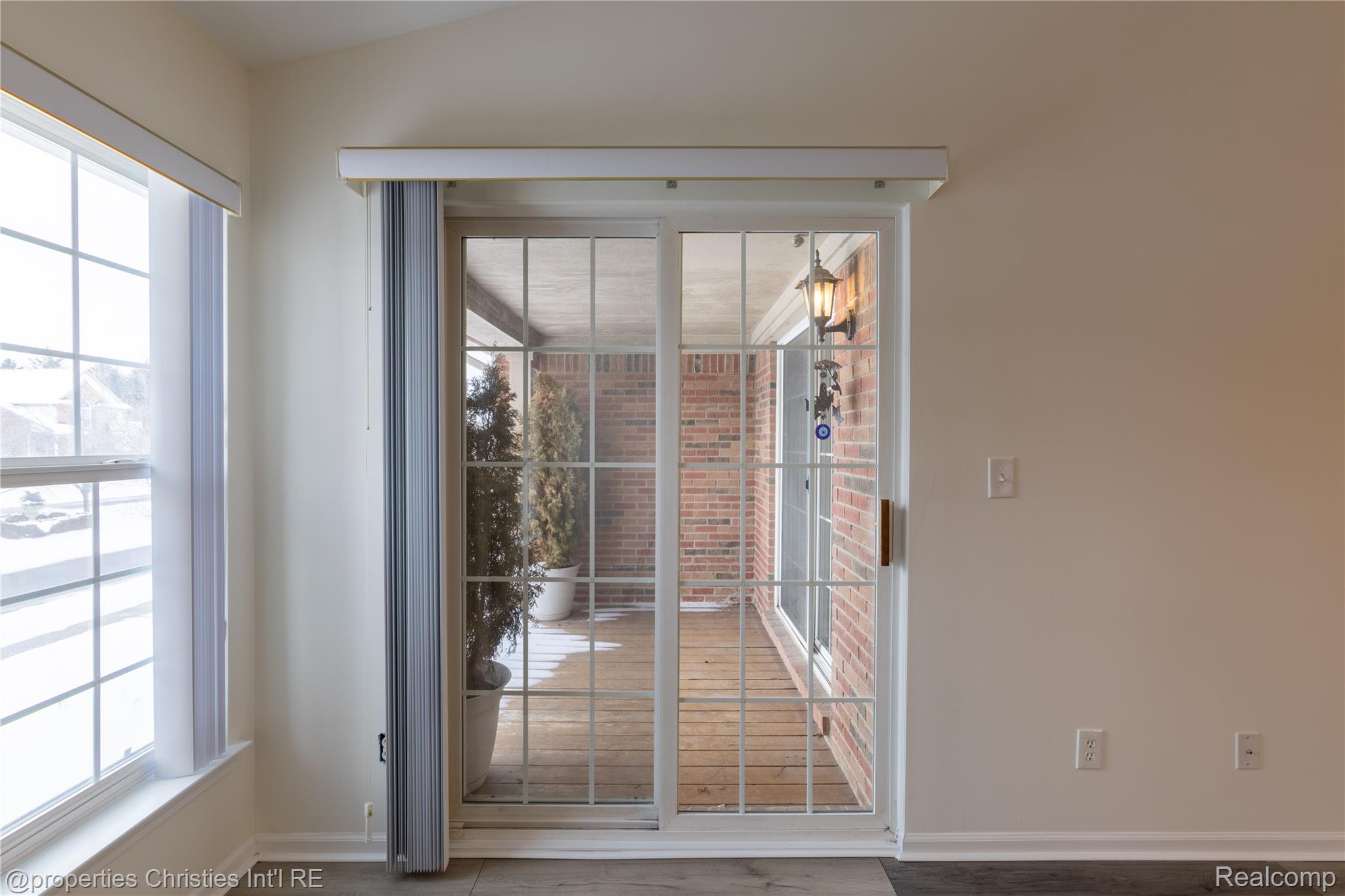 3645 Oakmonte Boulevard