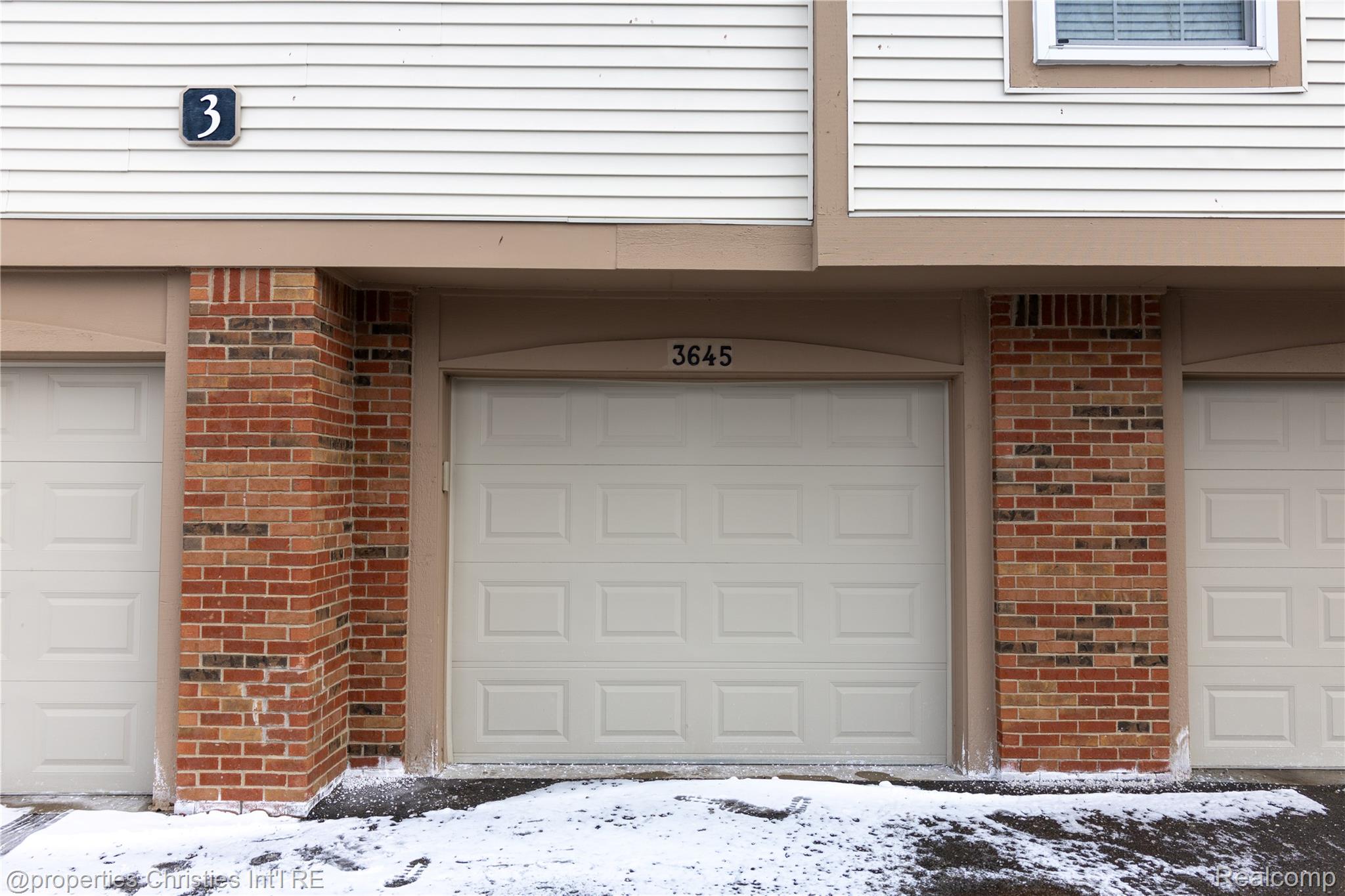 3645 Oakmonte Boulevard