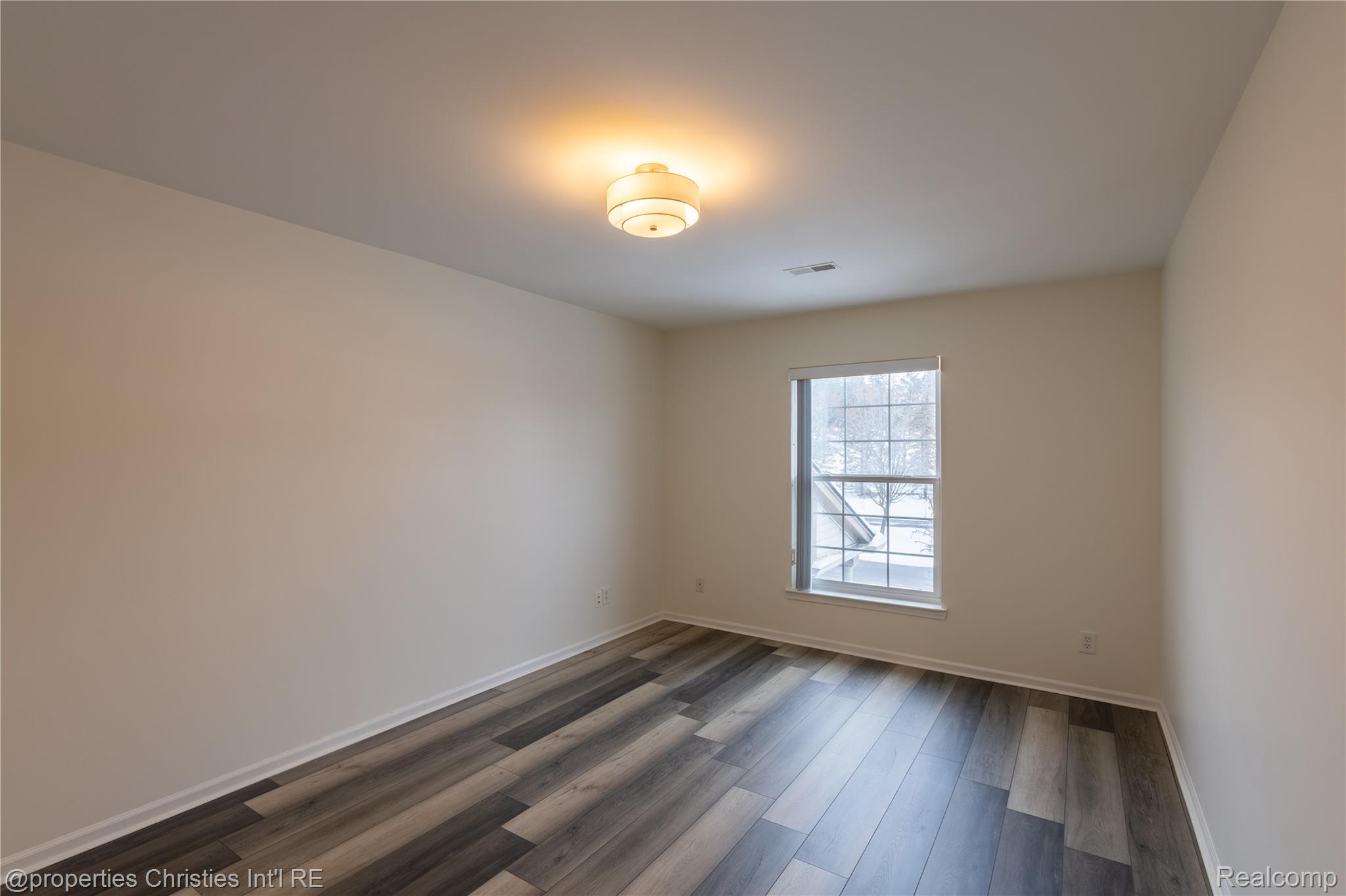 3645 Oakmonte Boulevard