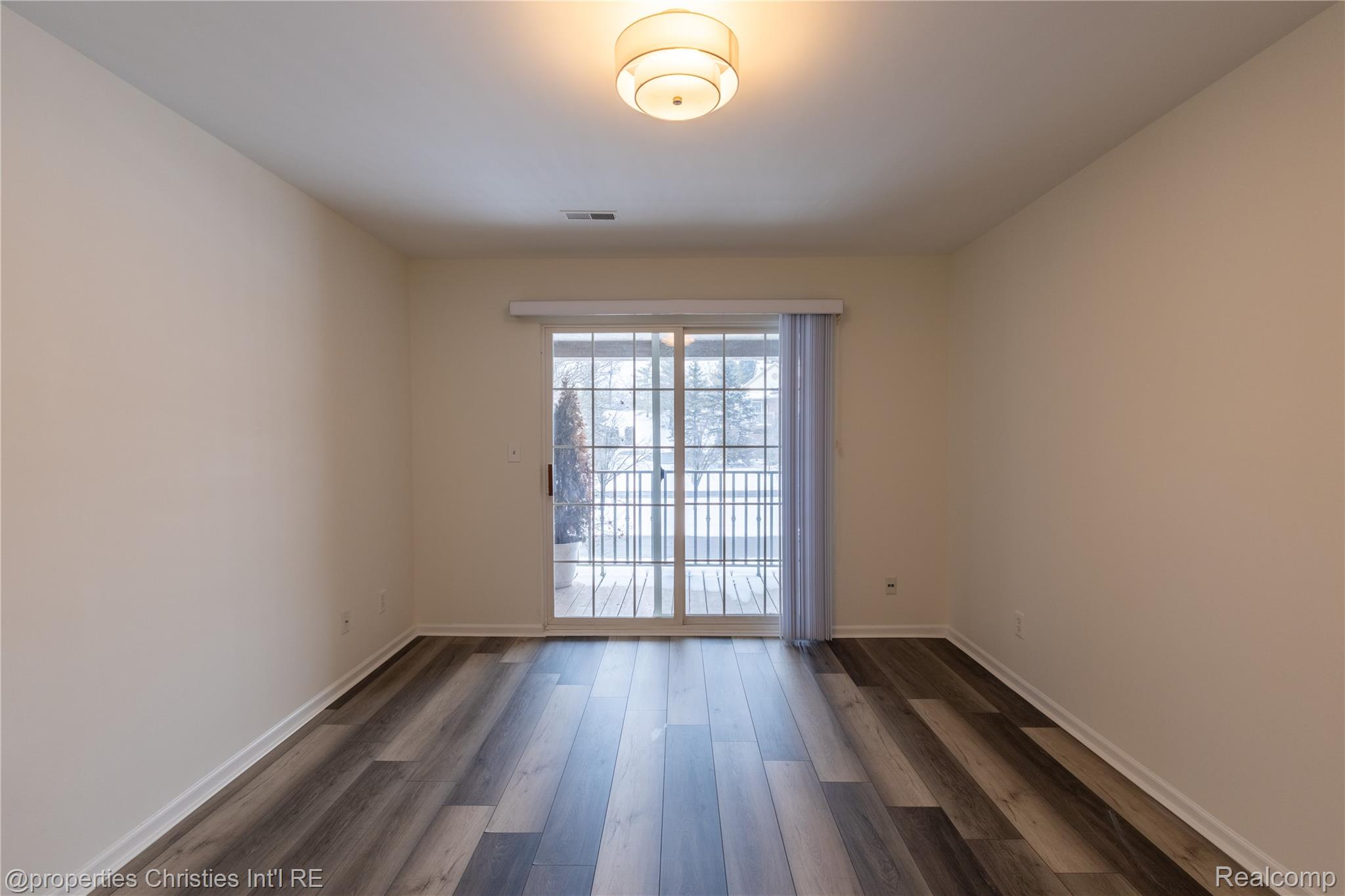 3645 Oakmonte Boulevard