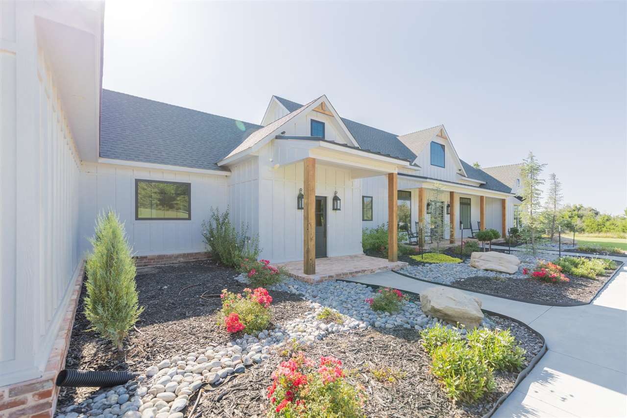 213 S Clay Road
