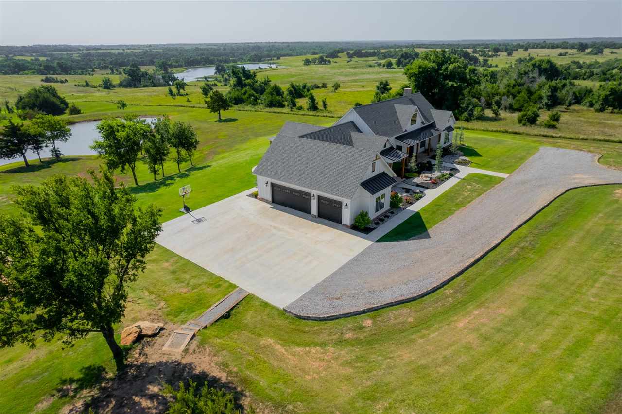 213 S Clay Road